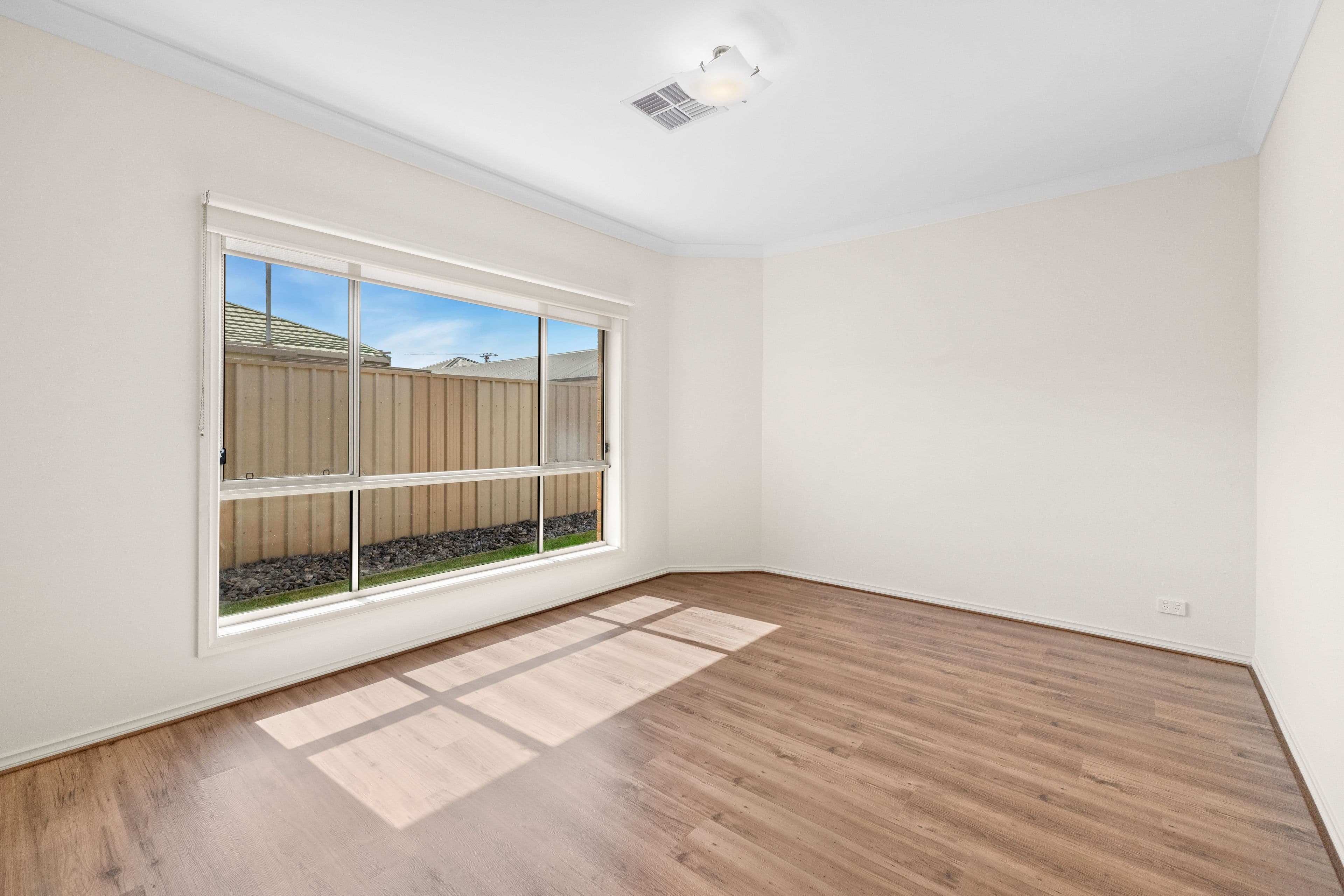 99-101 Fiona Street, Bellbird Park QLD 4300, Bellbird Park - Thumbnail 3