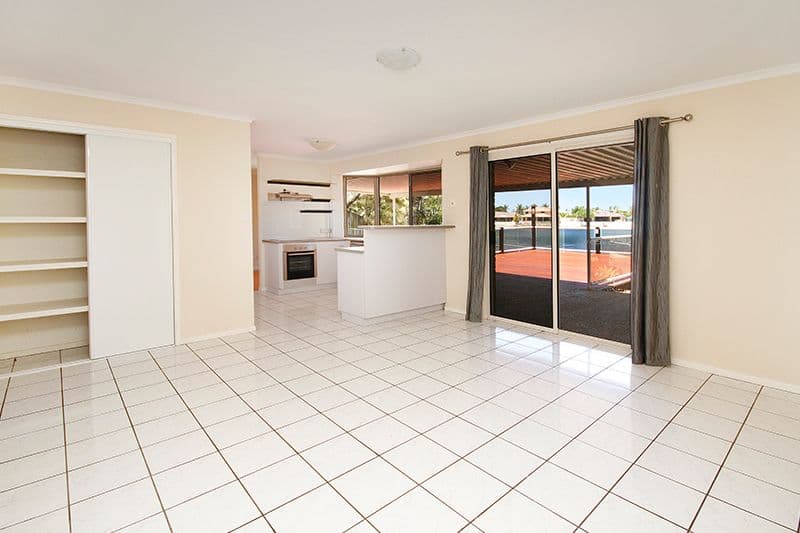 30 Maroochy Waters Drive, MAROOCHYDORE QLD 4558, Maroochydore - Thumbnail 5