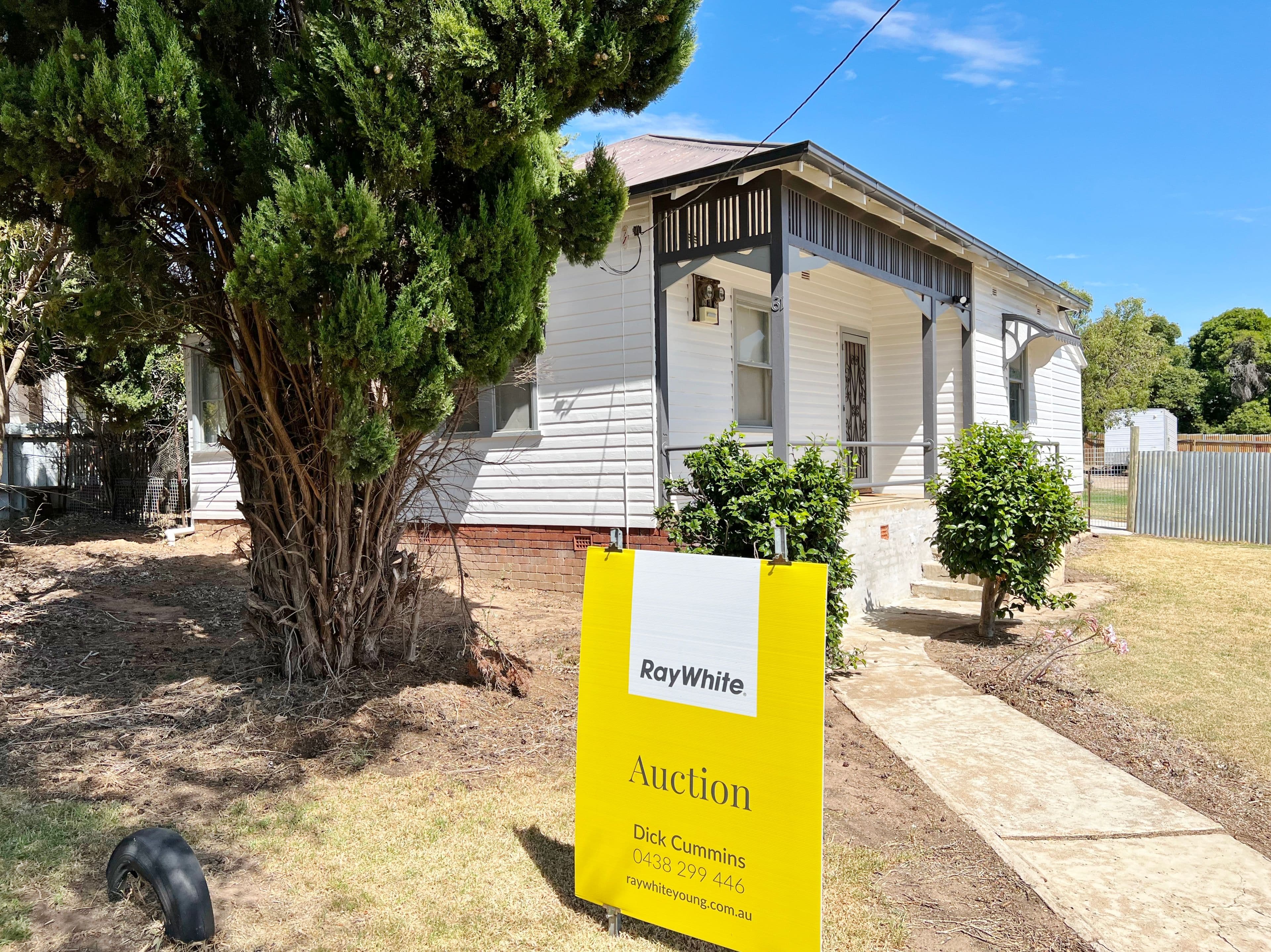 61 Thornhill Street, Young NSW 2594, Young - Thumbnail 2