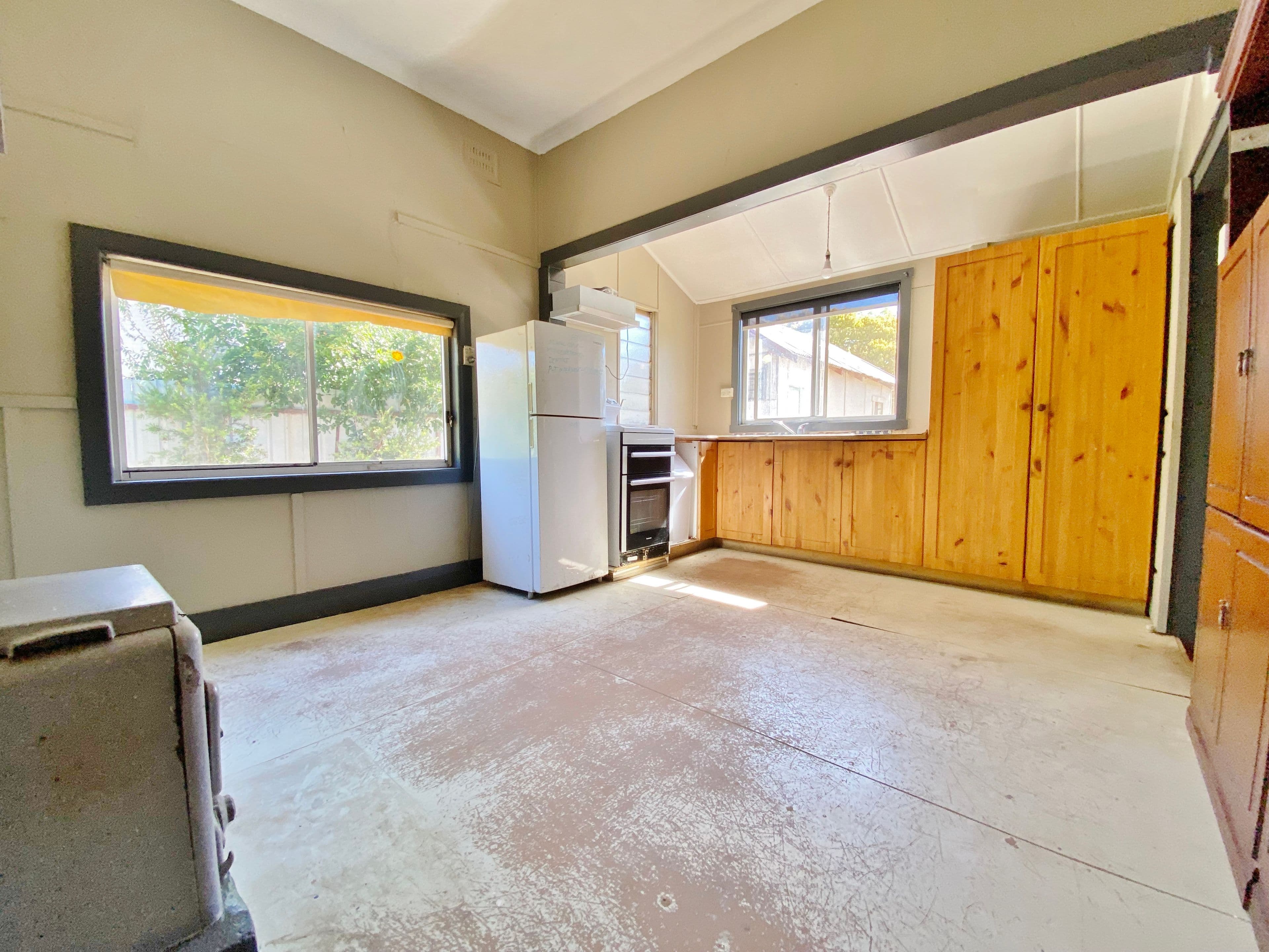 61 Thornhill Street, Young NSW 2594, Young - Thumbnail 3