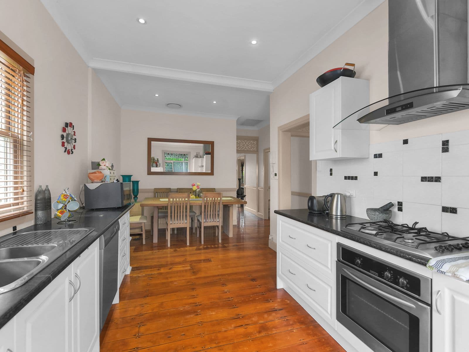 218 Arthur Street, Teneriffe QLD 4005, Teneriffe - Thumbnail 2