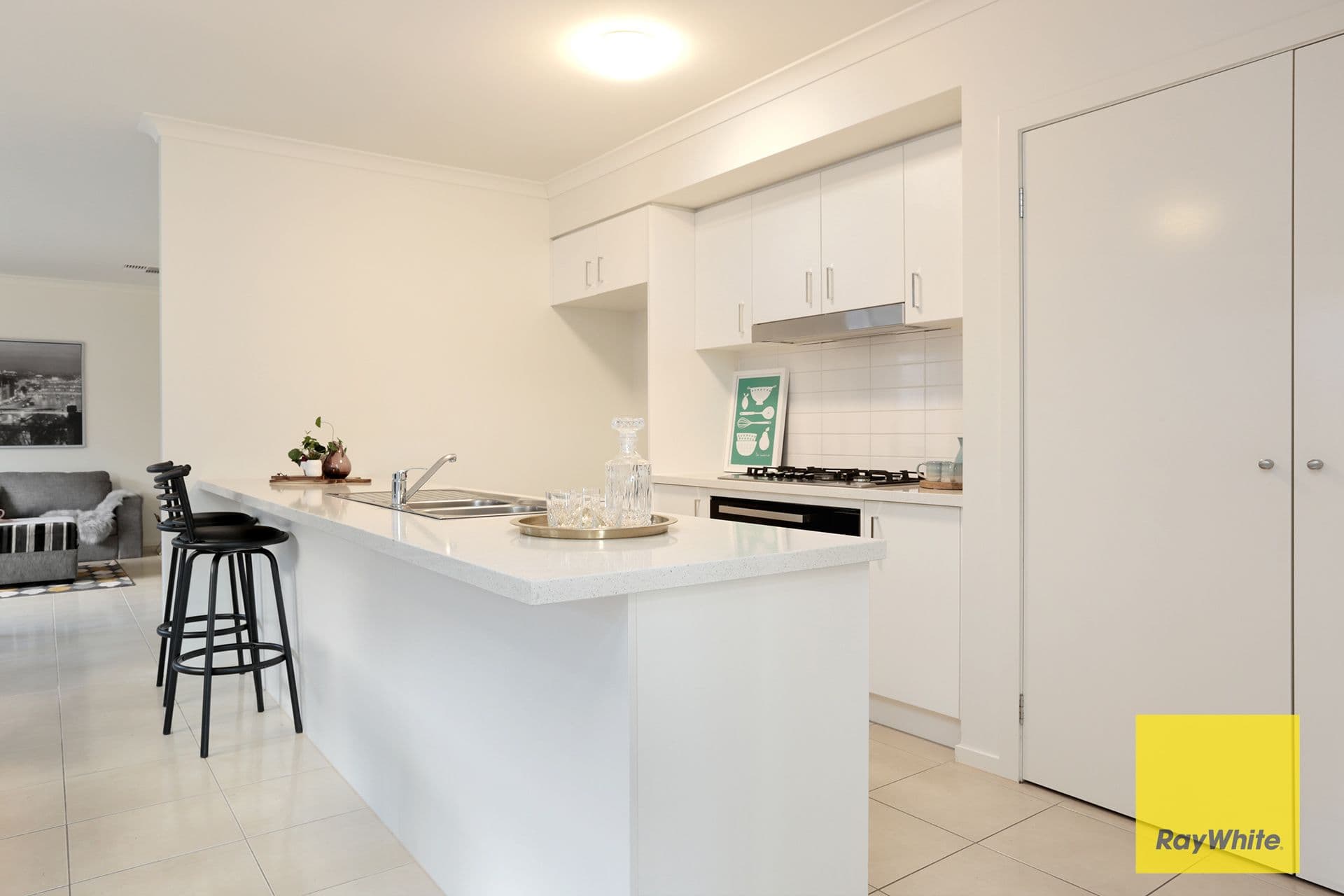 7 Peroomba Drive, Point Cook VIC 3030, Point Cook - Thumbnail 6