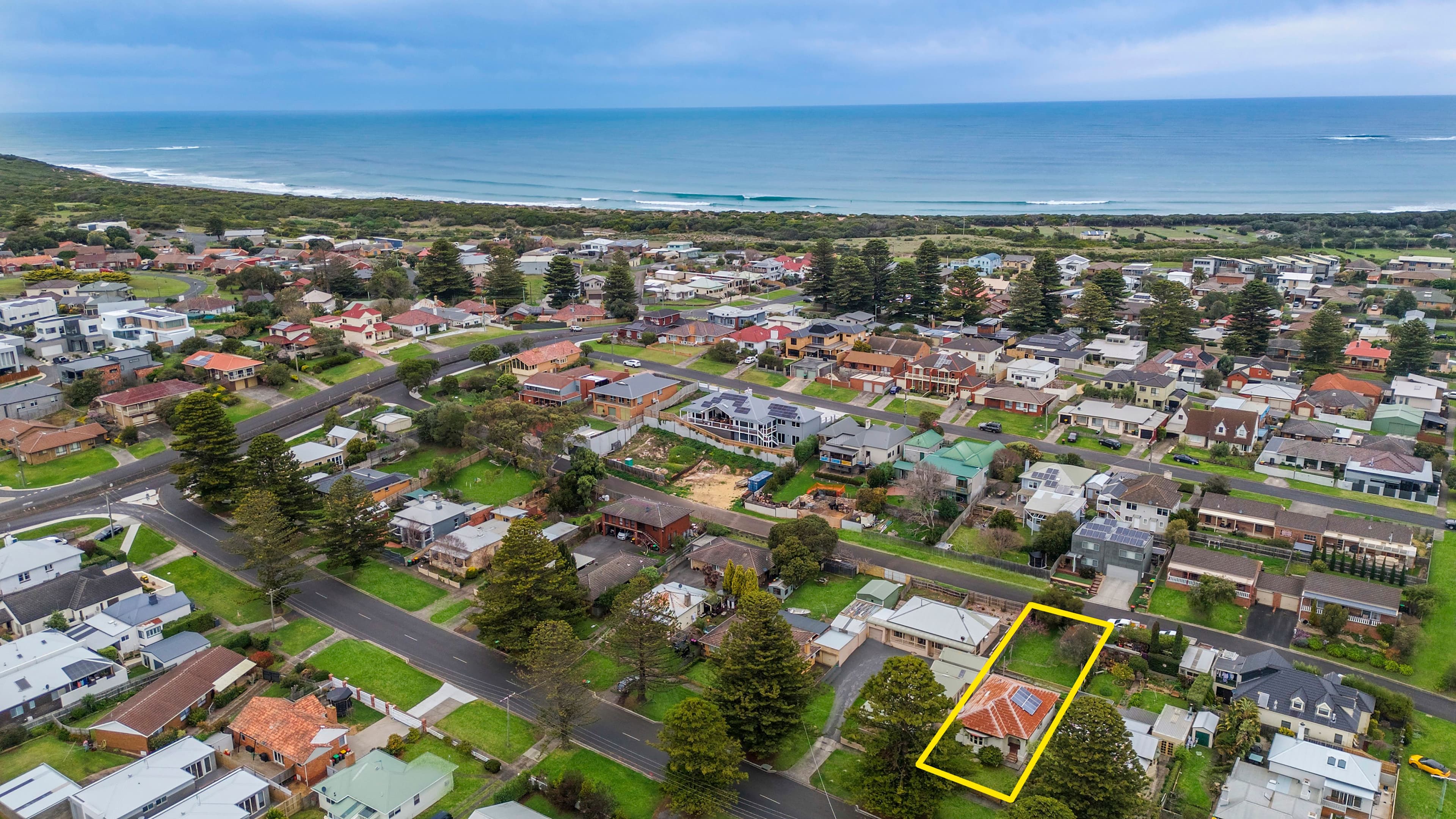 21 Koroit Street, Warrnambool VIC 3280, Warrnambool - Thumbnail 2