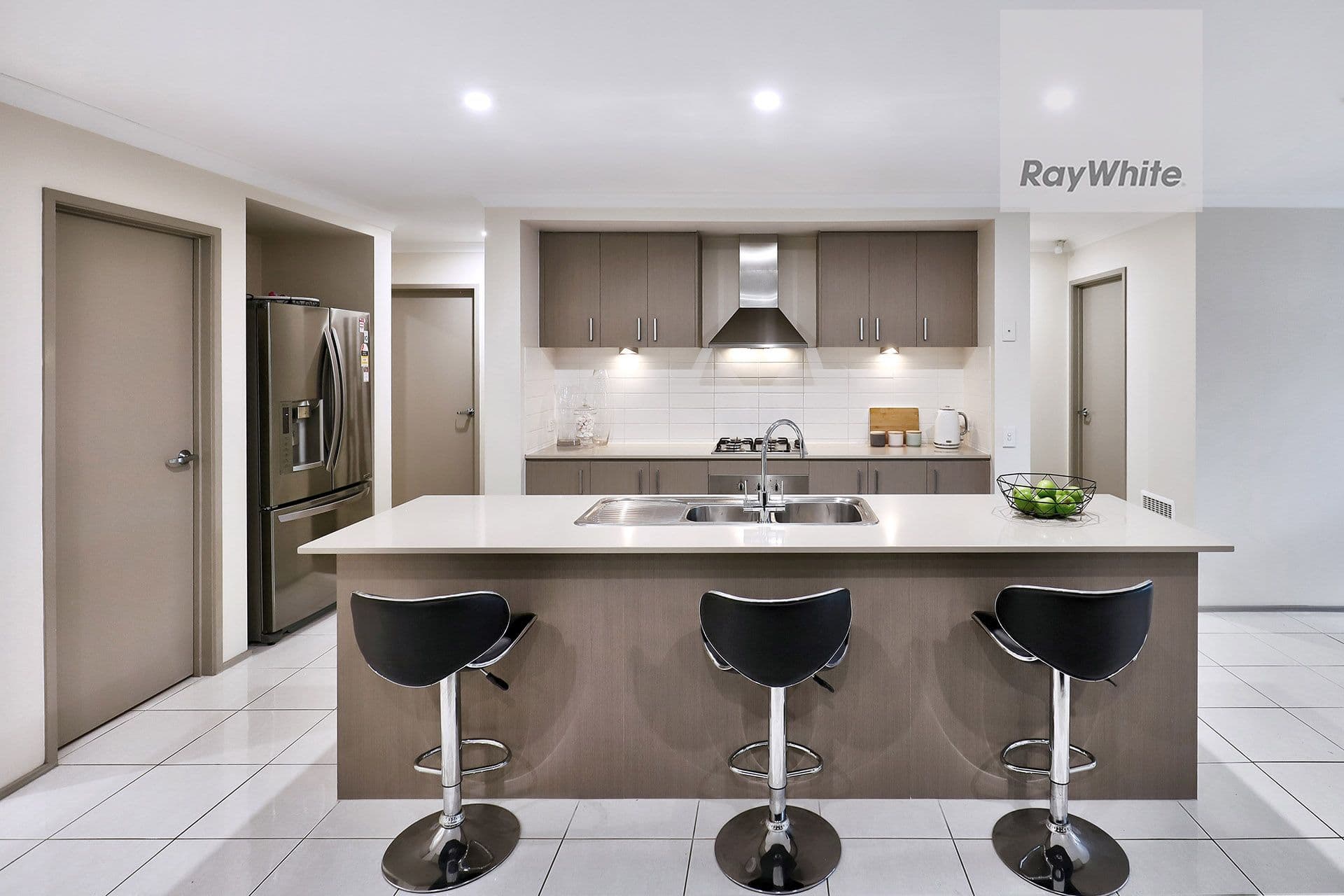 24 Mallacoota Way, Craigieburn VIC 3064, Craigieburn - Thumbnail 6