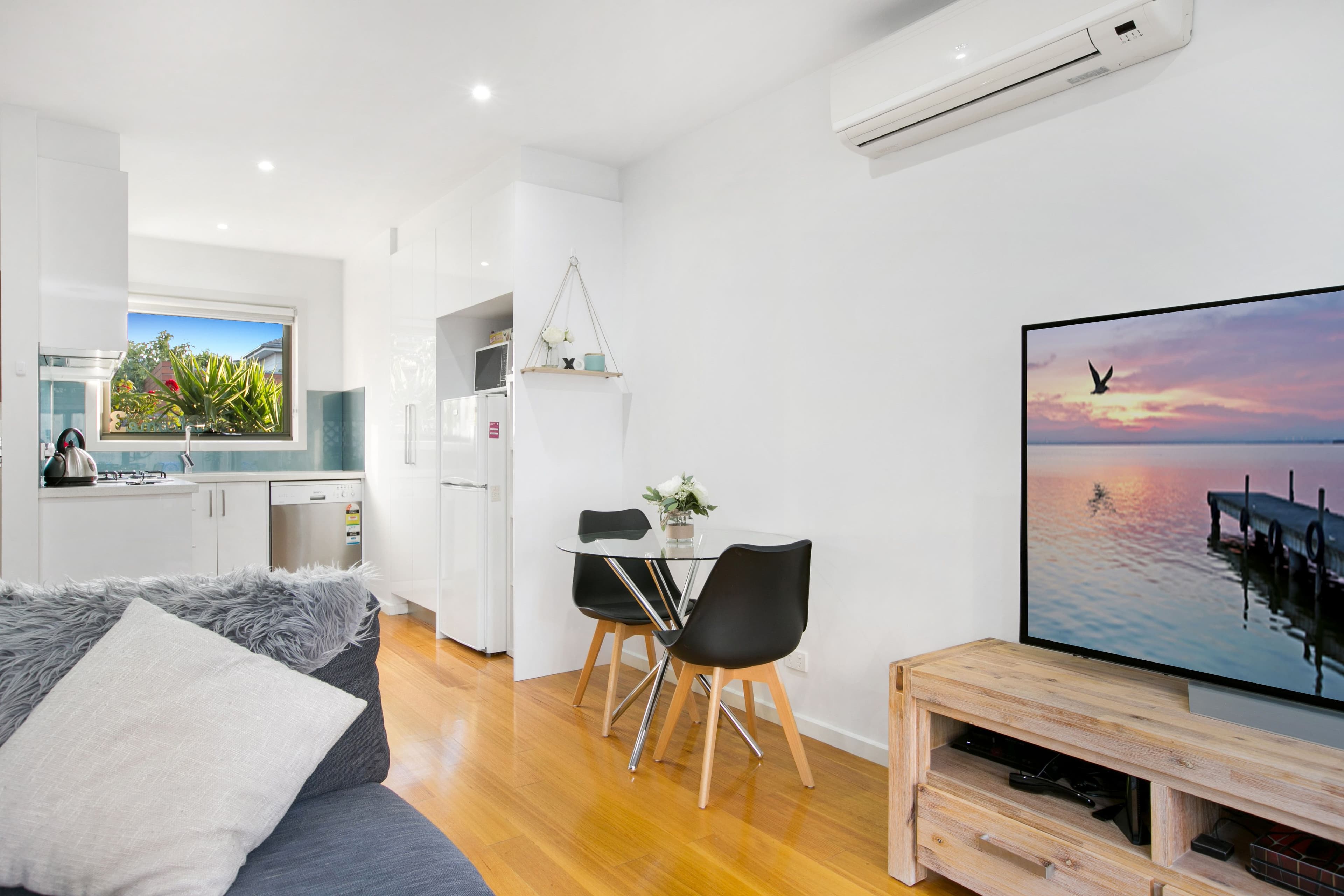 54 Hubert Avenue, Glenroy VIC 3046, Glenroy - Thumbnail 4