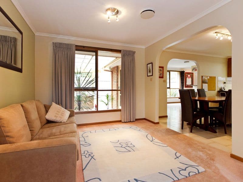 7 Nickson Close, DINGLEY VILLAGE VIC 3172, Dingley Village - Thumbnail 3