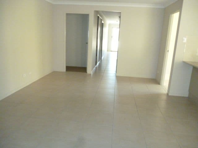 7 Forest Oak Court, Chuwar QLD 4306, Chuwar - Thumbnail 3