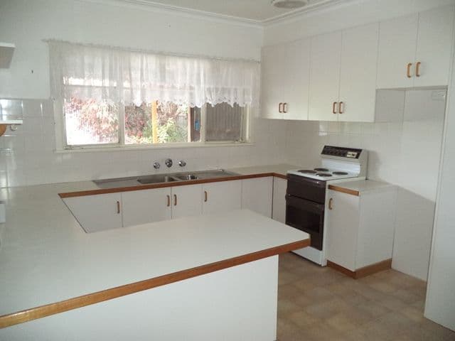 113 Pakenham Street, Echuca VIC 3564, Echuca - Thumbnail 2