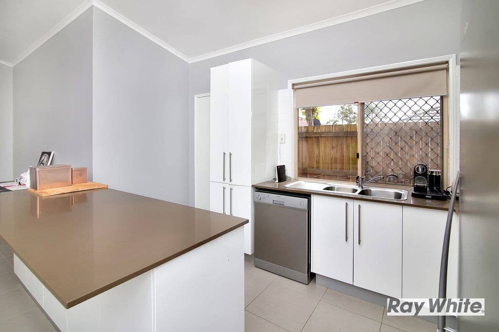 21 Columbus Place, Forest Lake QLD 4078, Forest Lake - Thumbnail 2
