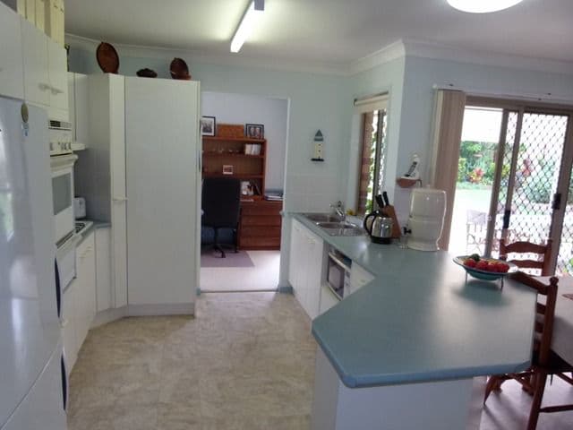 3 Peppercorn Place, FLINDERS VIEW QLD 4305, Flinders View - Thumbnail 2