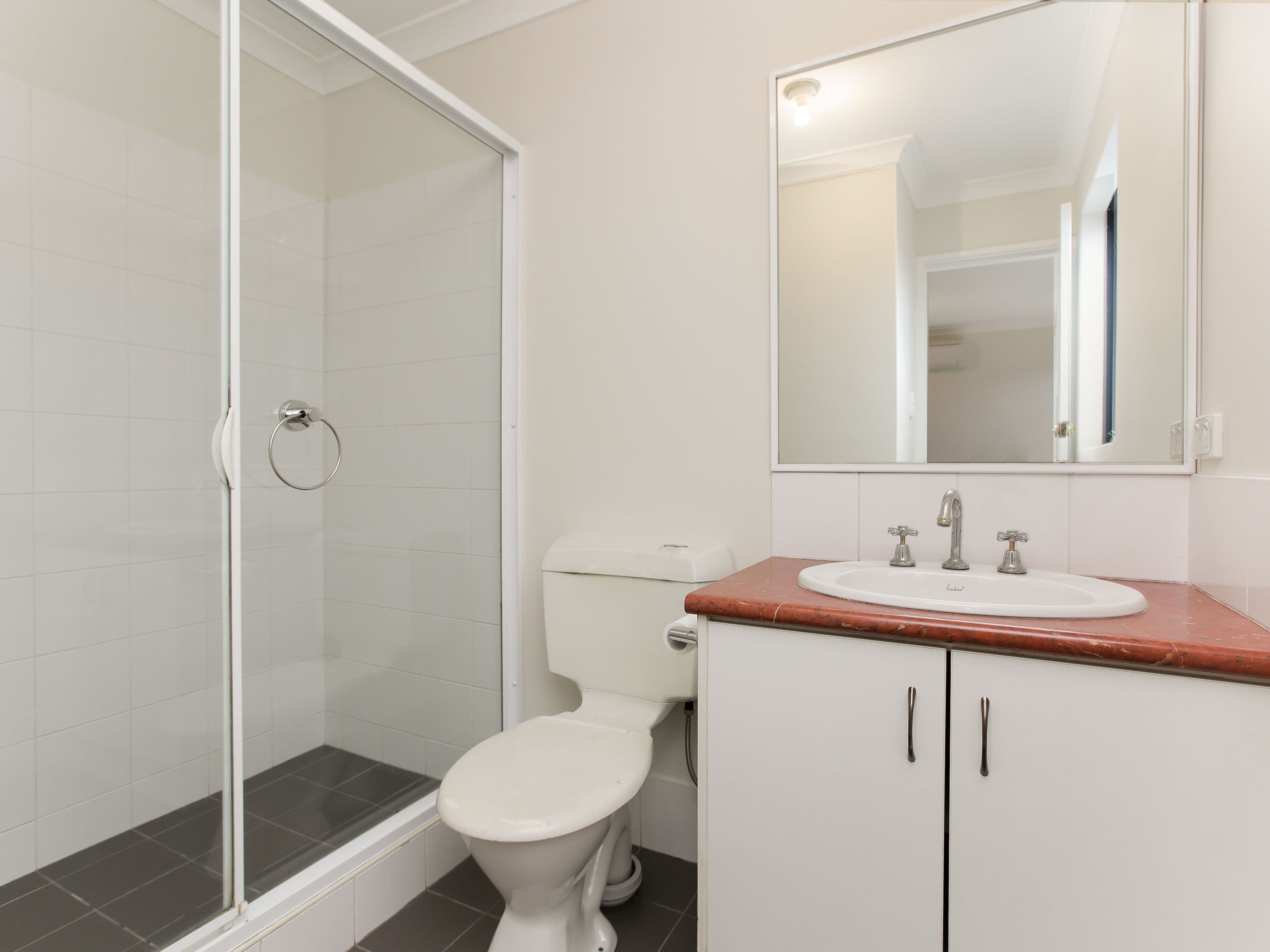 22 Gochean Avenue, Bentley WA 6102, Bentley - Thumbnail 5