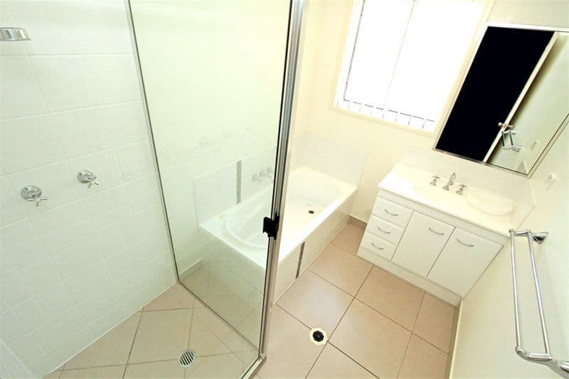 38 James Street, GRACEMERE QLD 4702, Gracemere - Thumbnail 5