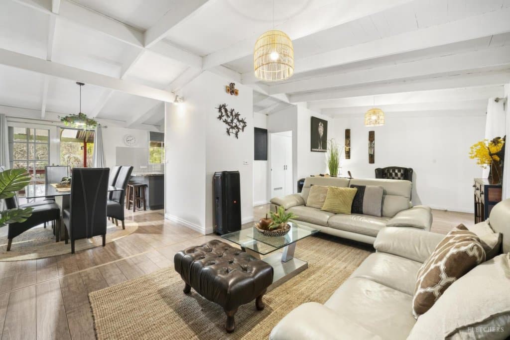 6 Dyson Court, Mooroolbark - Thumbnail 2