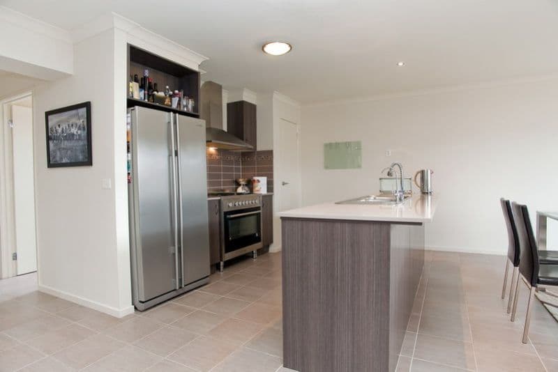 10 Sundial Parade, EPPING VIC 3076, Epping - Thumbnail 2