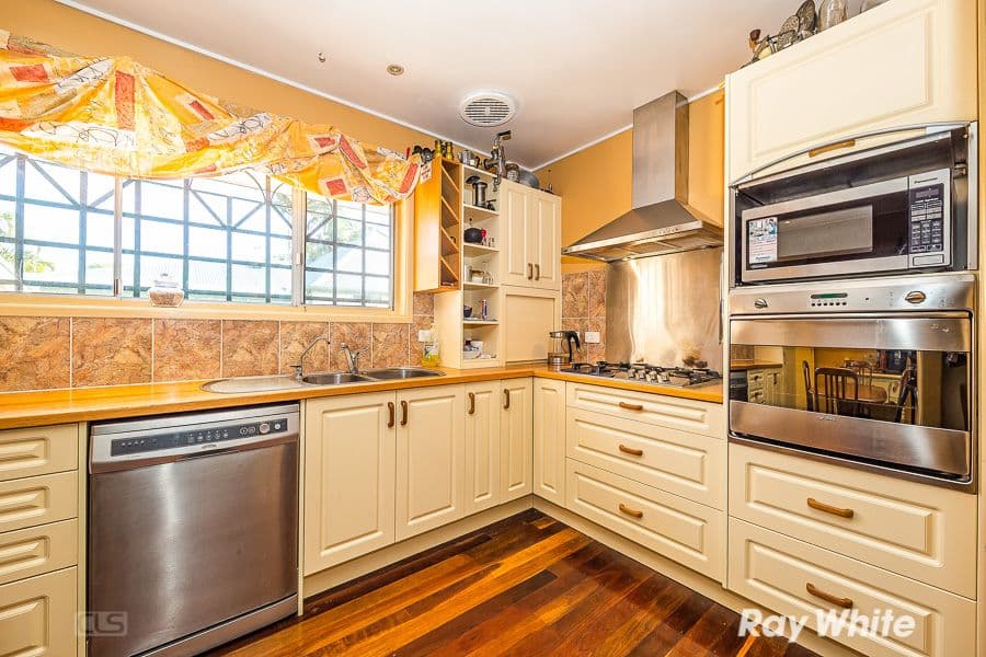 7 McDowall Street, Bongaree QLD 4507, Bongaree - Thumbnail 2