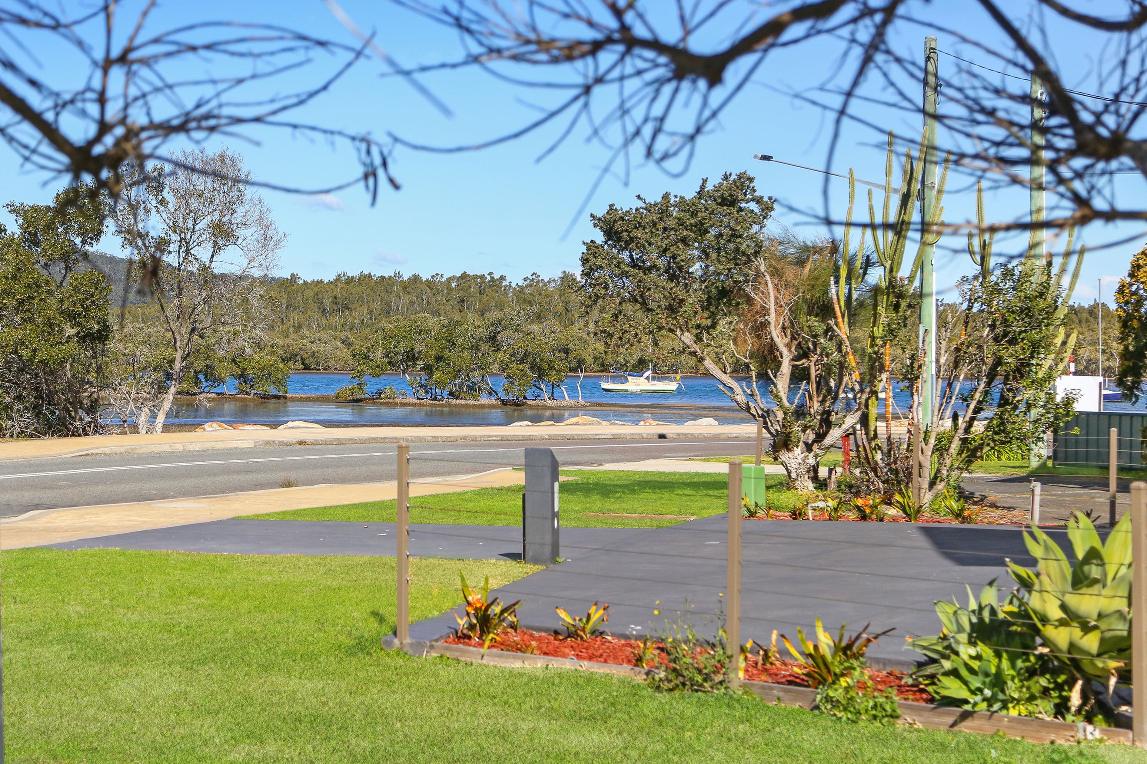 66 Henderson Road, Saratoga - Thumbnail 2