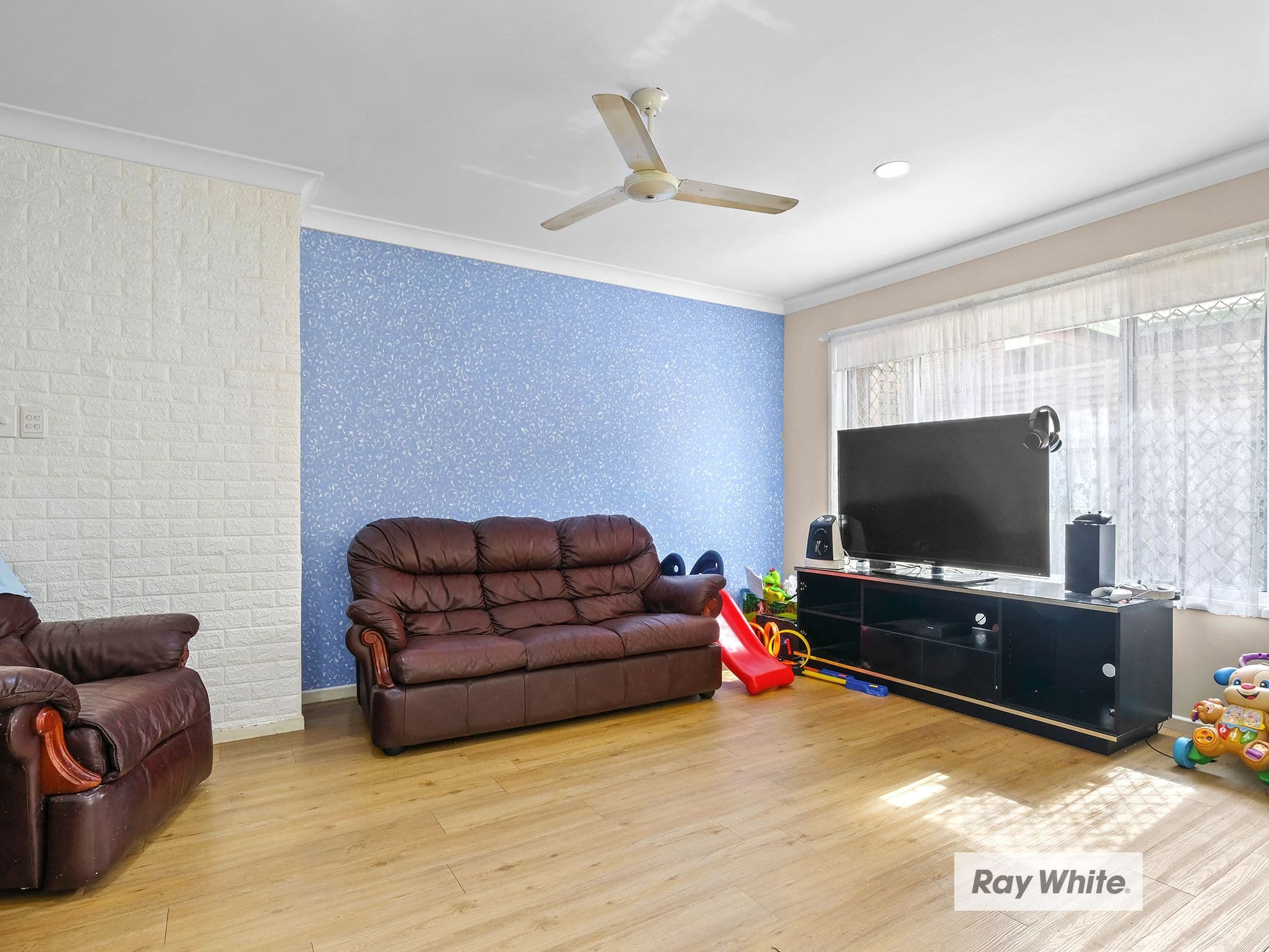 8 Heath Street, Forest Lake QLD 4078, Forest Lake - Thumbnail 3