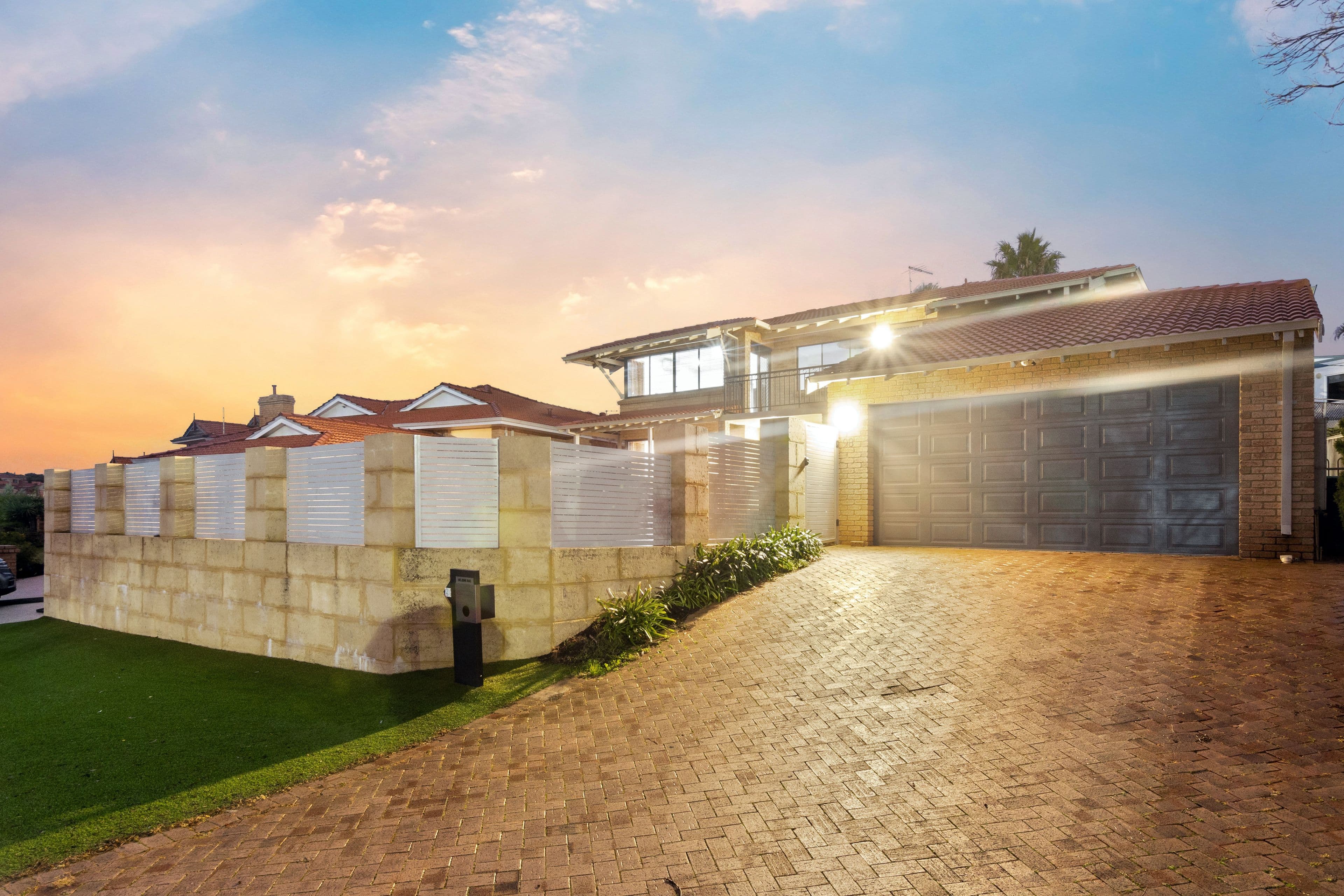 98 Seacrest Drive, Sorrento WA 6020, Sorrento - Thumbnail 2