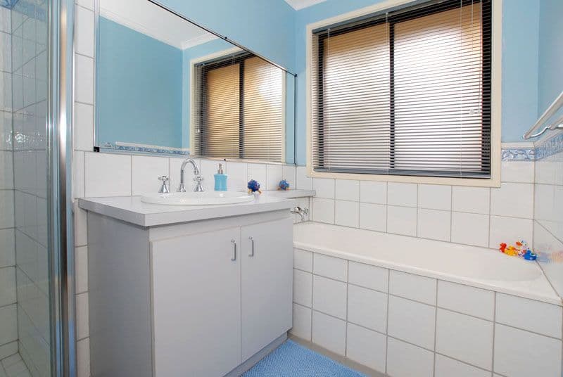 24 Queensbury Way, WERRIBEE VIC 3030, Werribee - Thumbnail 6