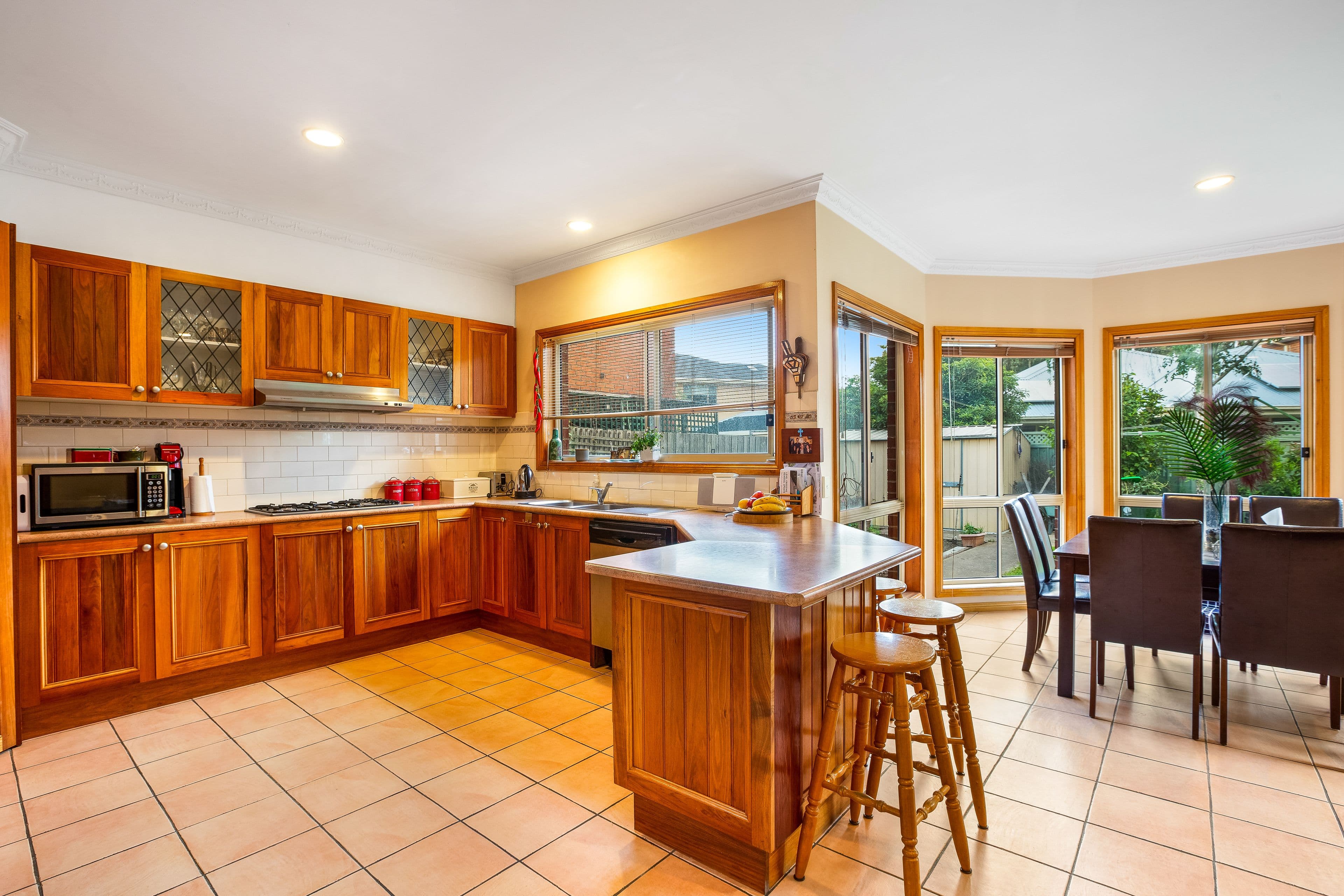 5 Hillcrest Road, Oak Park VIC 3046, Oak Park - Thumbnail 2