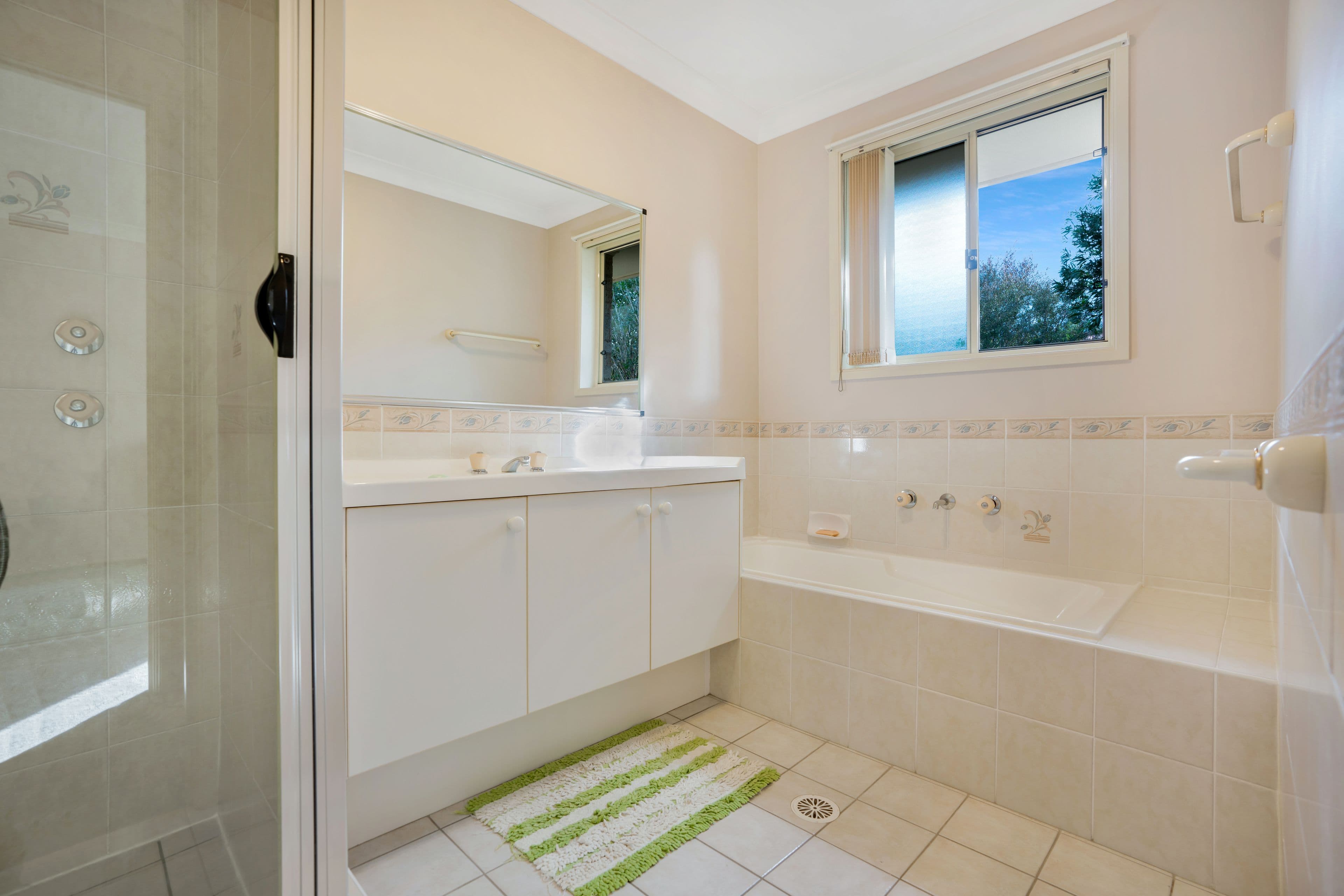 16 Gardenia Crescent, Bomaderry NSW 2541, Bomaderry - Thumbnail 4