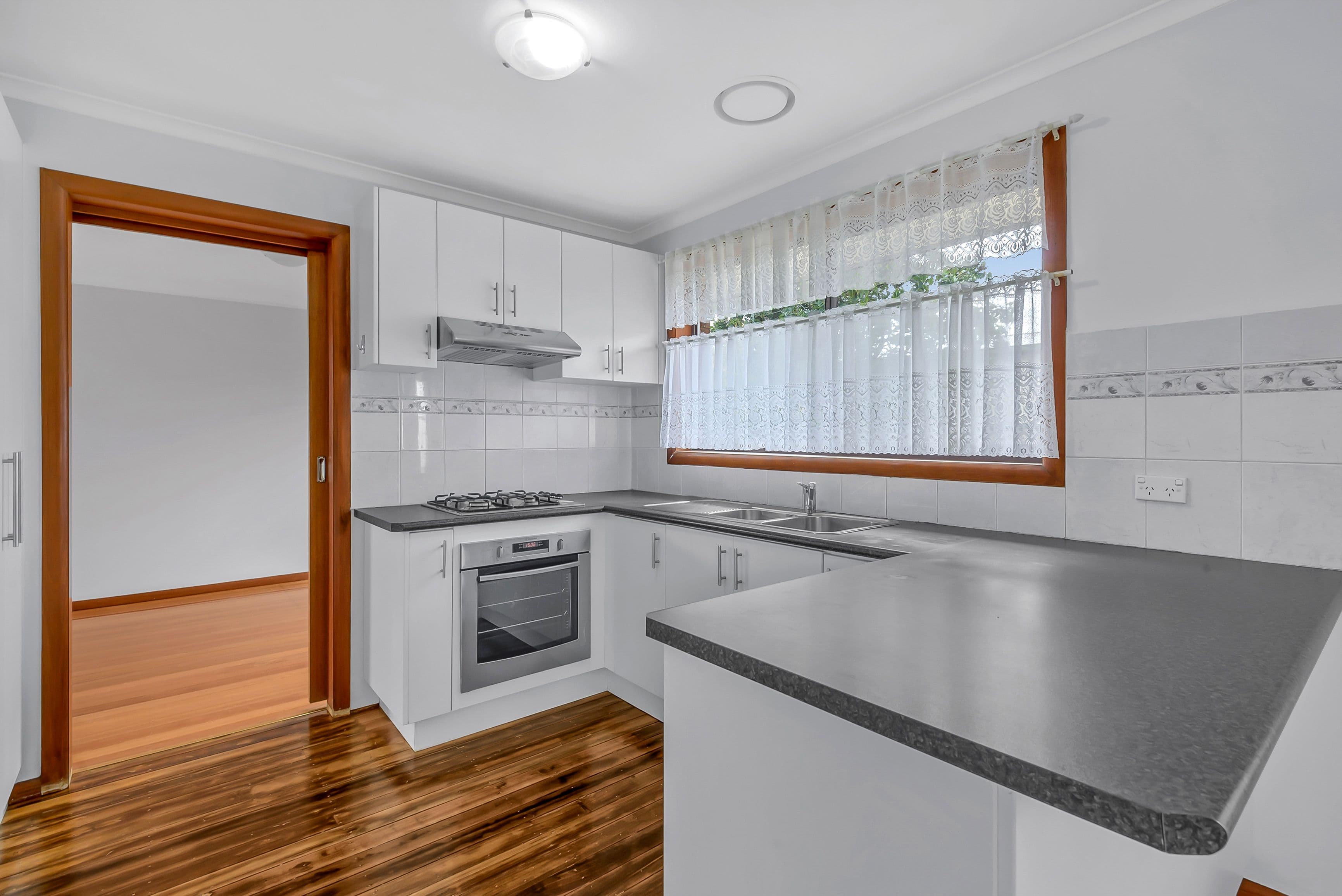 25 Buckland Crescent, Epping VIC 3076, Epping - Thumbnail 2