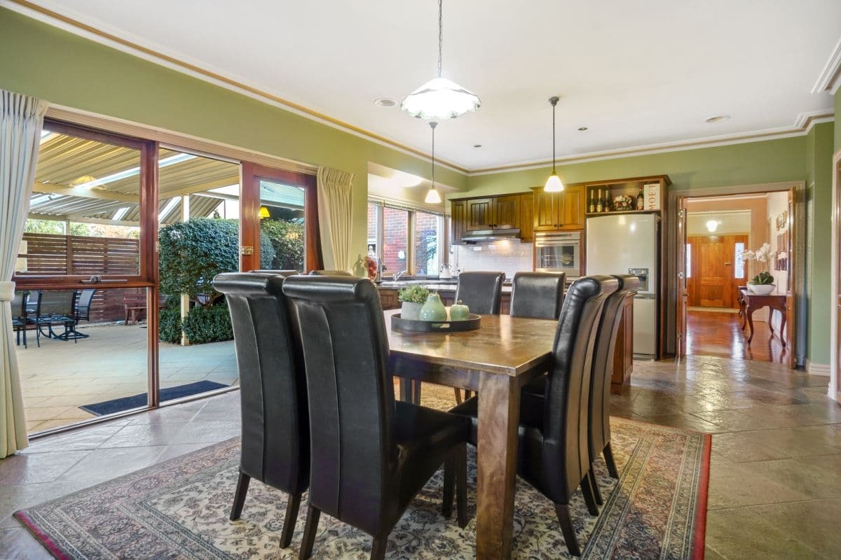 8A De Garis Place, Werribee VIC 3030, Werribee - Thumbnail 8