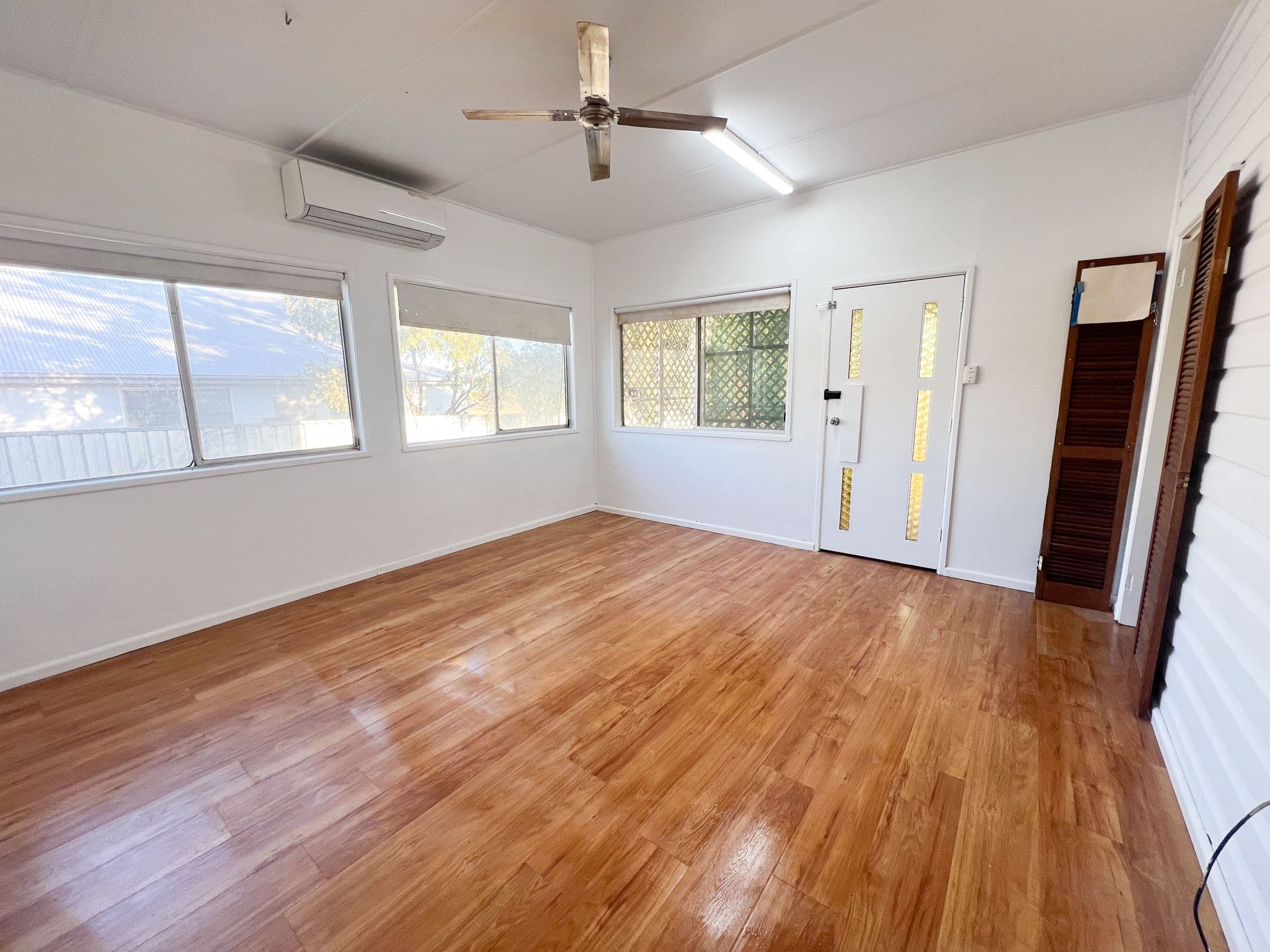 117 Boori Street, Peak Hill NSW 2869, Peak Hill - Thumbnail 2