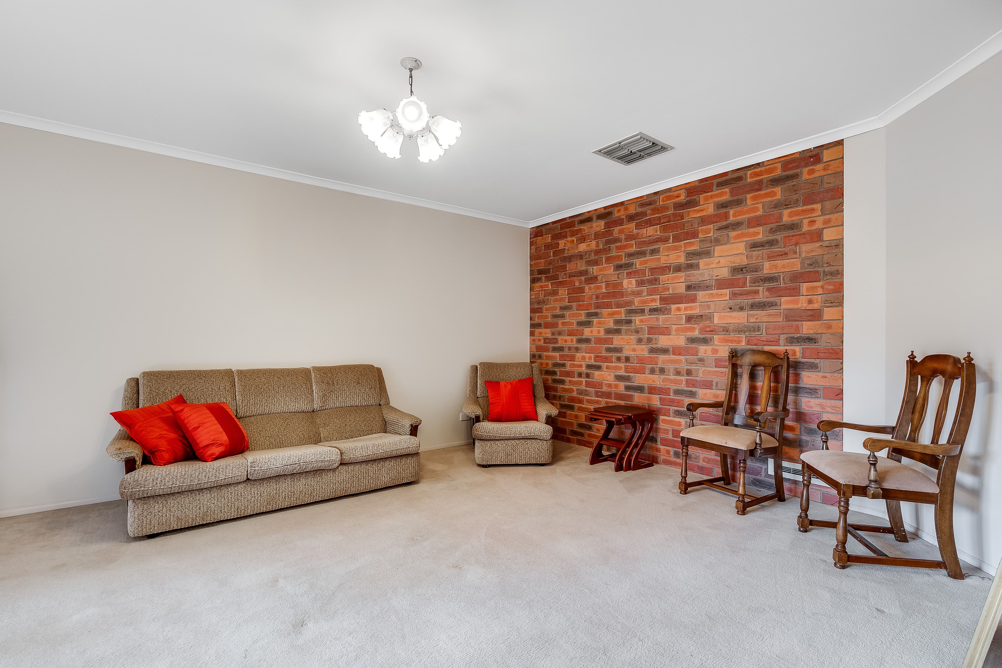 11 Fairbairn Street, Glenroy NSW 2640, Glenroy - Thumbnail 4