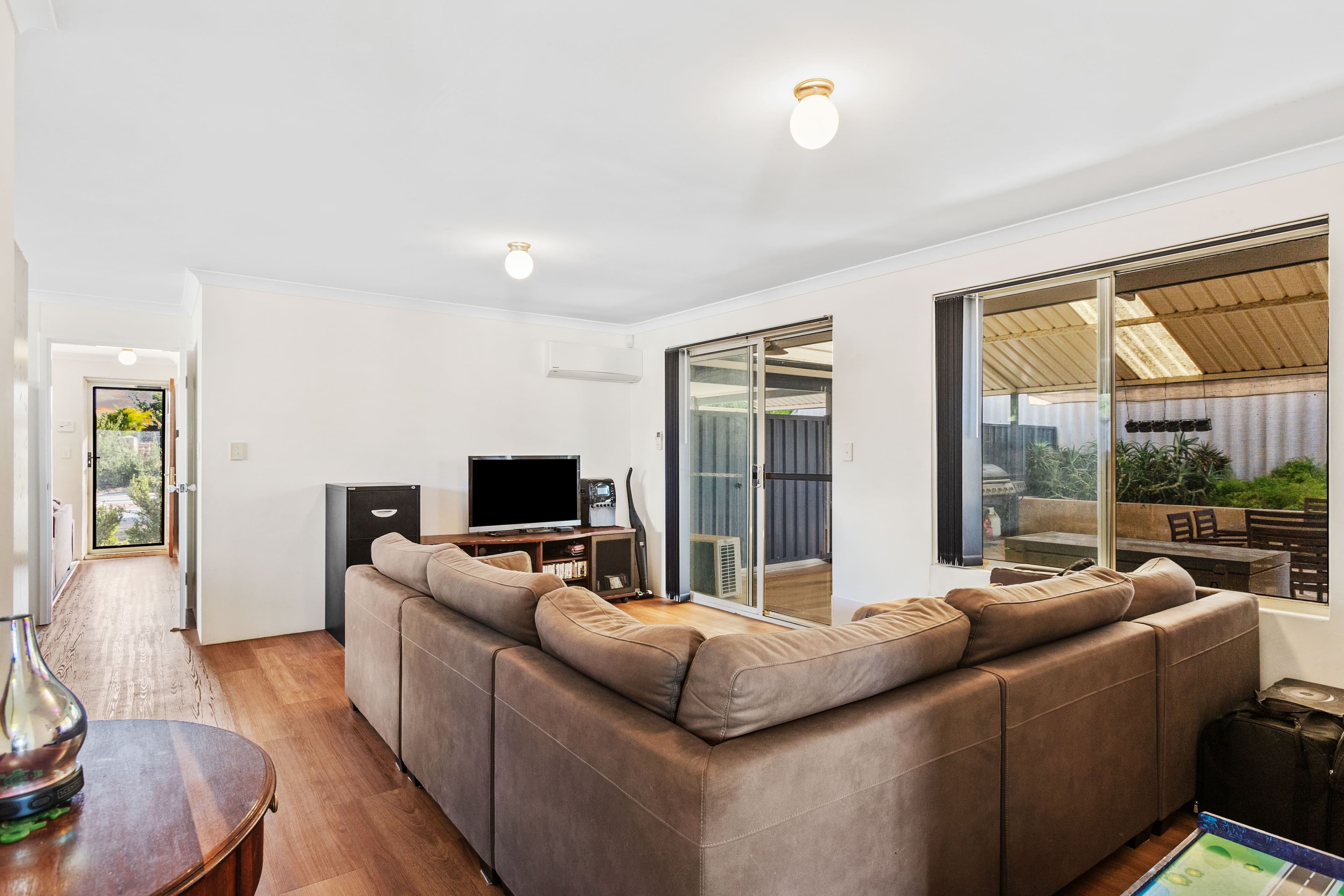 8 Mistletoe Drive, Banksia Grove WA 6031, Banksia Grove - Thumbnail 7