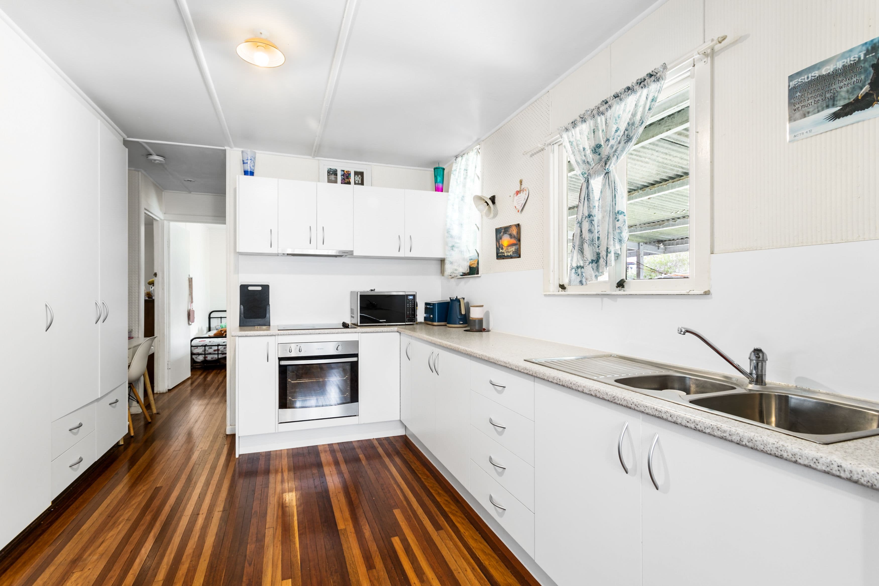 19 Lawnhill Avenue, Deception Bay QLD 4508, Deception Bay - Thumbnail 2