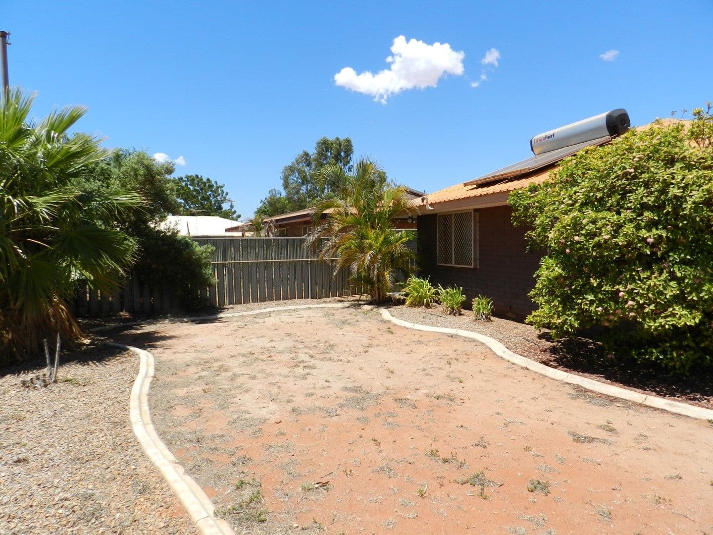 11 Hollings Place, South Hedland WA 6722, South Hedland - Thumbnail 2
