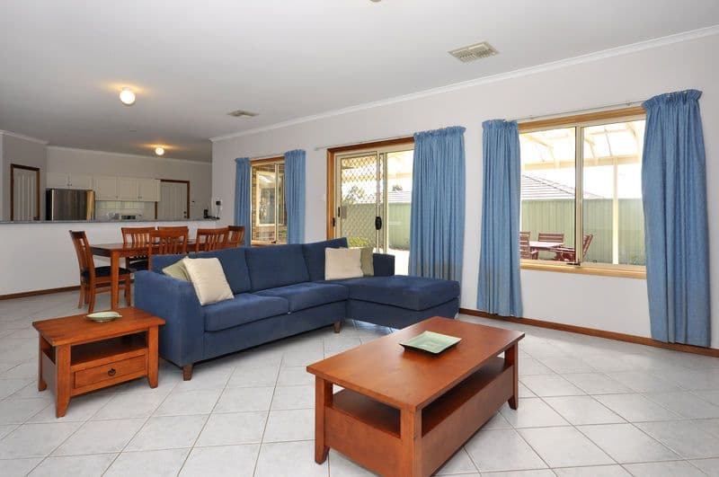 17 Glen Eyre Court, ABERFOYLE PARK SA 5159, Aberfoyle Park - Thumbnail 3