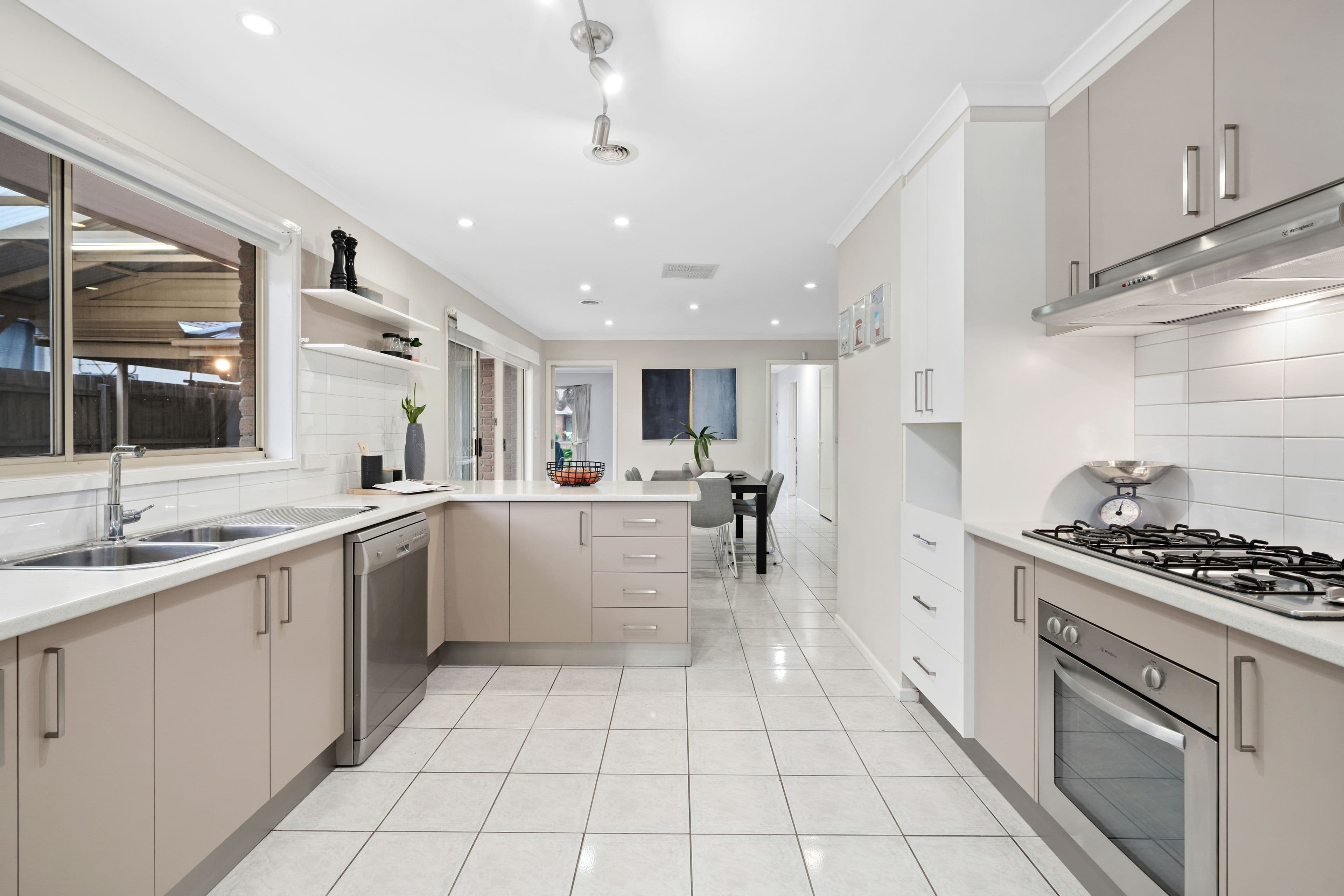 56 Benaroon Drive, Lalor VIC 3075, Lalor - Thumbnail 4