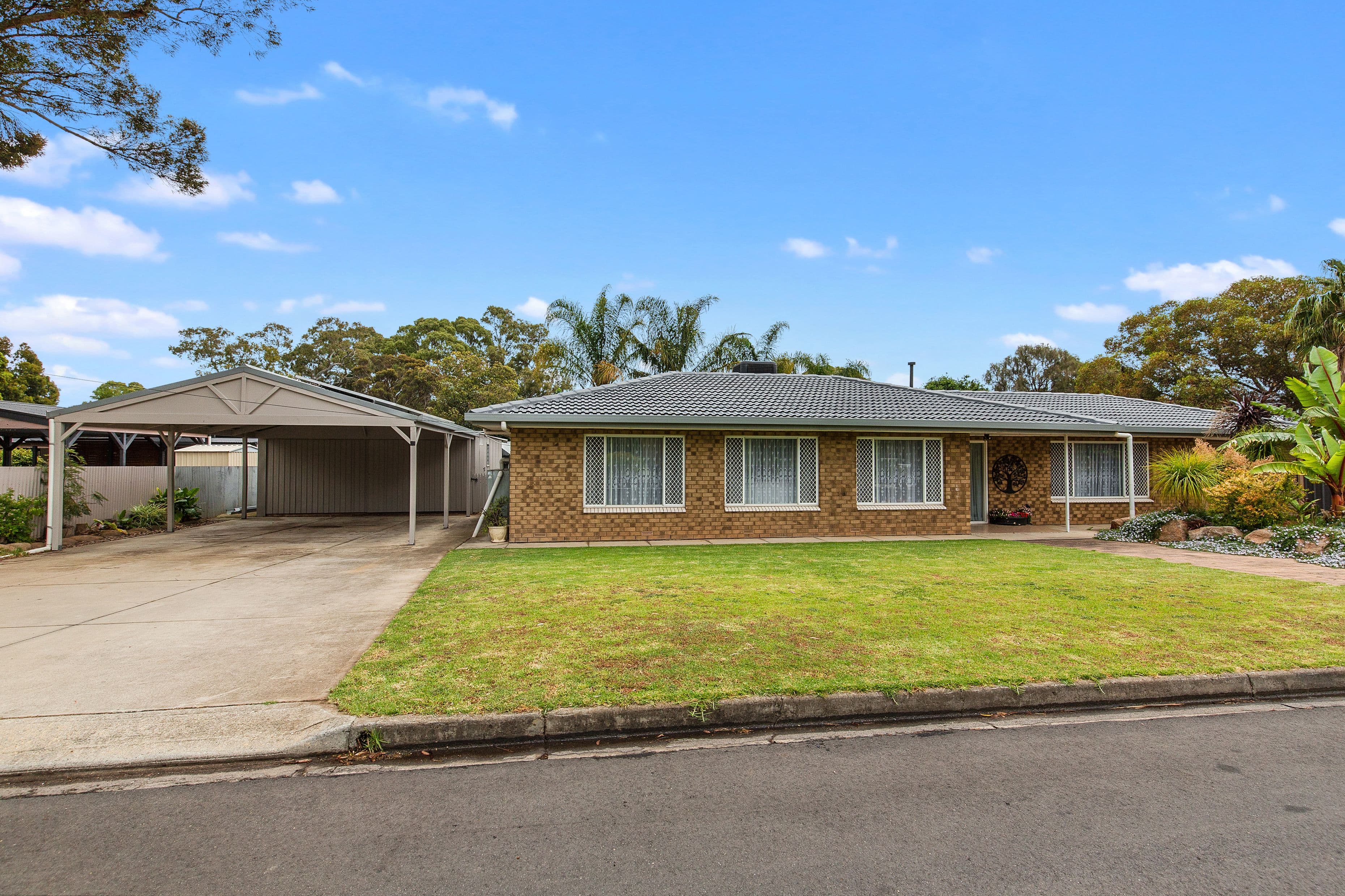 2 Vincent Crescent, Morphett Vale SA 5162, Morphett Vale - Image 1