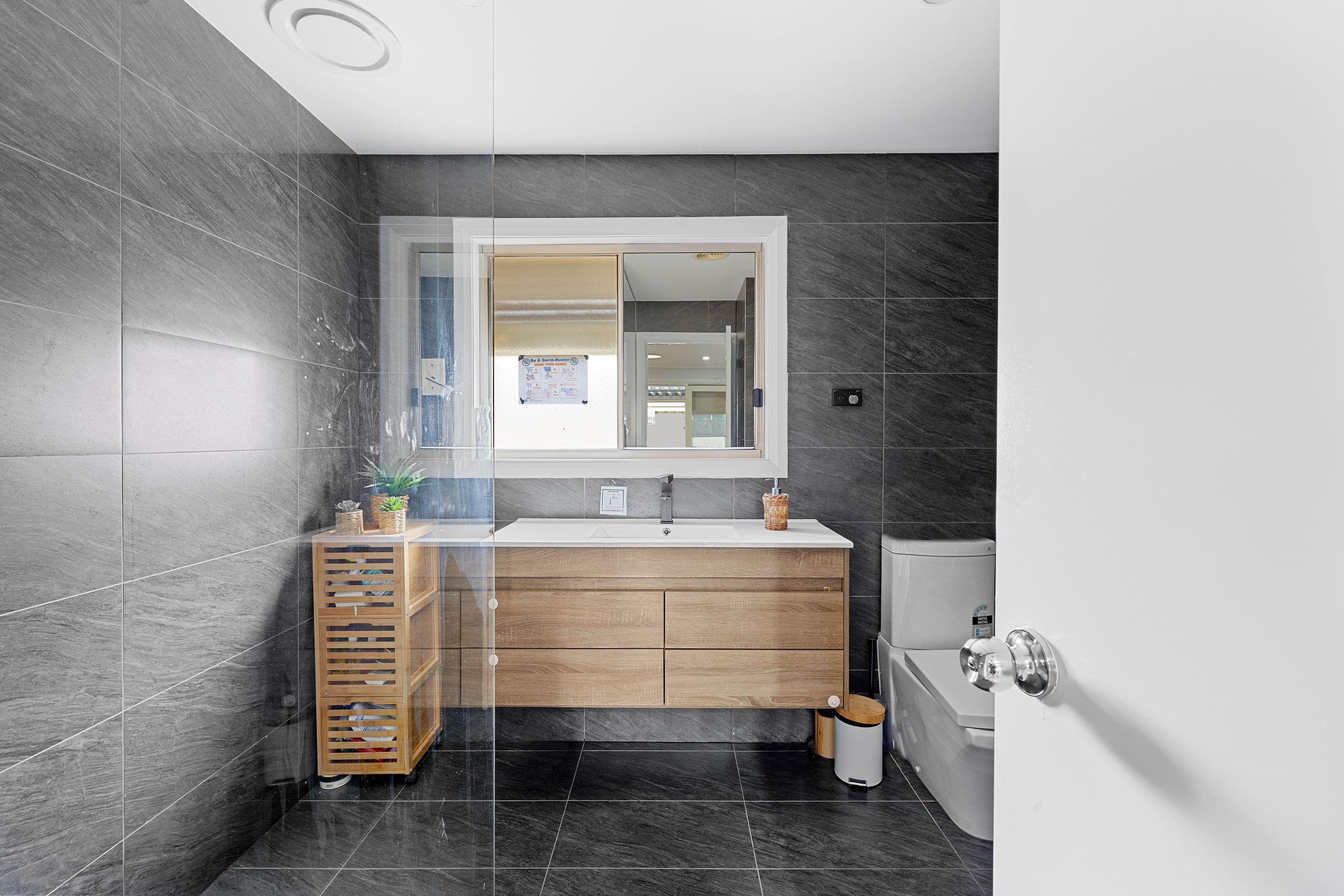 28 Rokewood Crescent, Meadow Heights VIC 3048, Meadow Heights - Thumbnail 6