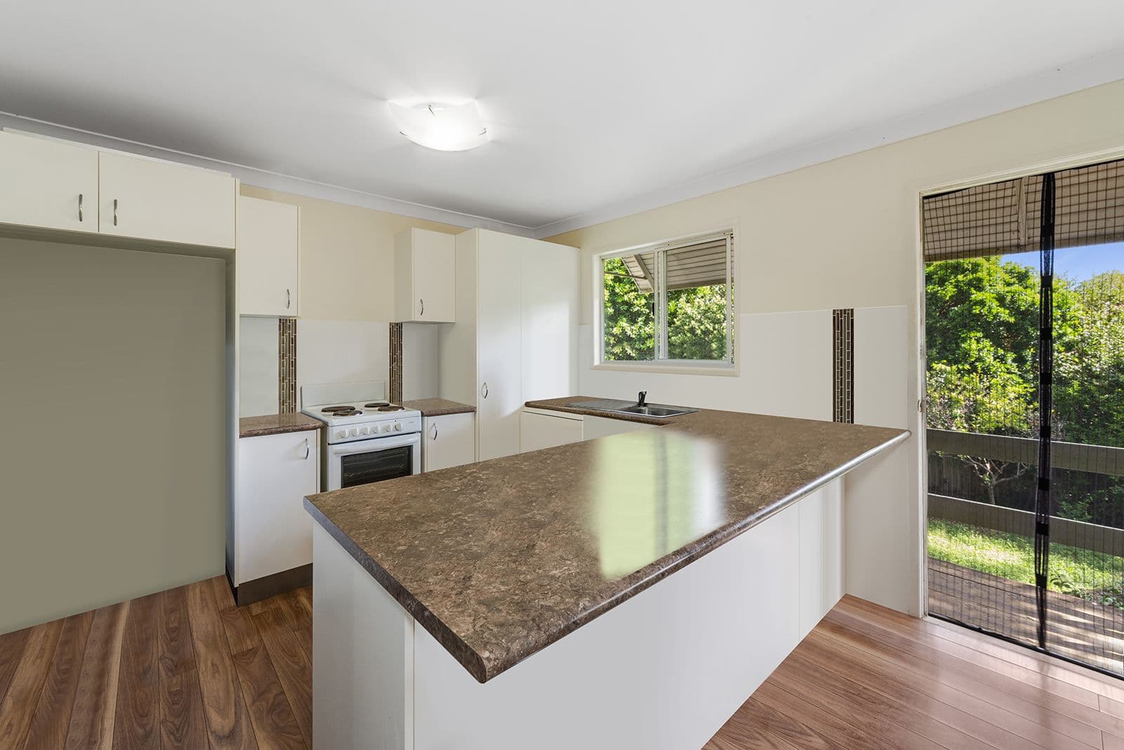 183 Esplanade South, Deception Bay QLD 4508, Deception Bay - Thumbnail 4