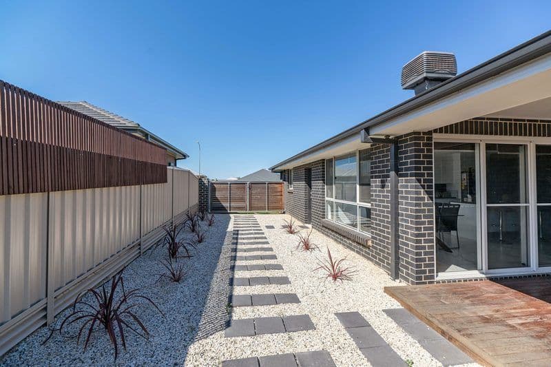 22 Molloy Drive, Orange - Thumbnail 3