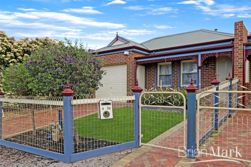 4/34 Ironbark Drive, Hoppers Crossing - Image 1