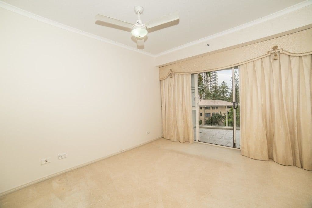 1 Lennie Avenue, Main Beach QLD 4217, Main Beach - Thumbnail 3