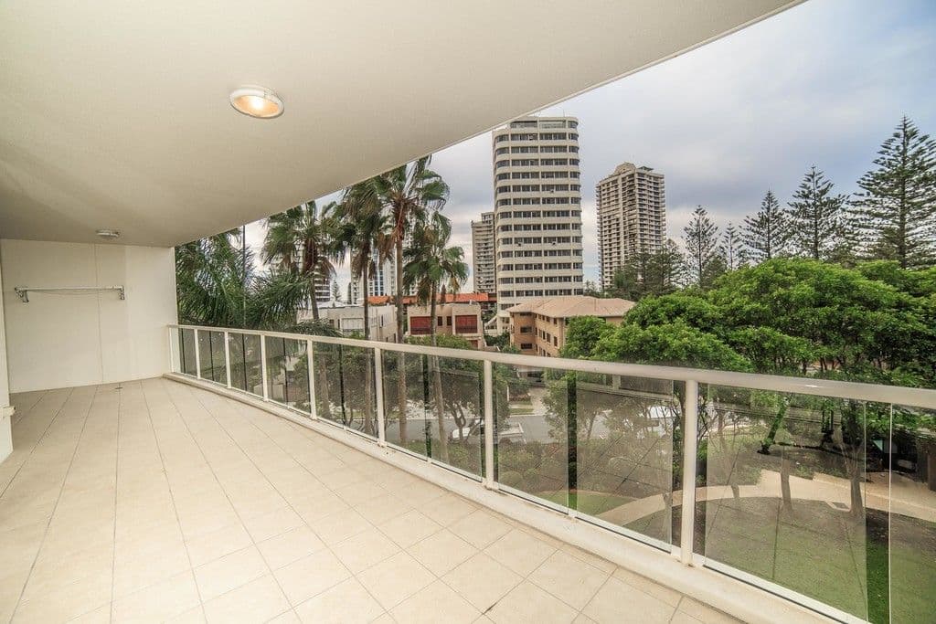 1 Lennie Avenue, Main Beach QLD 4217, Main Beach - Thumbnail 5