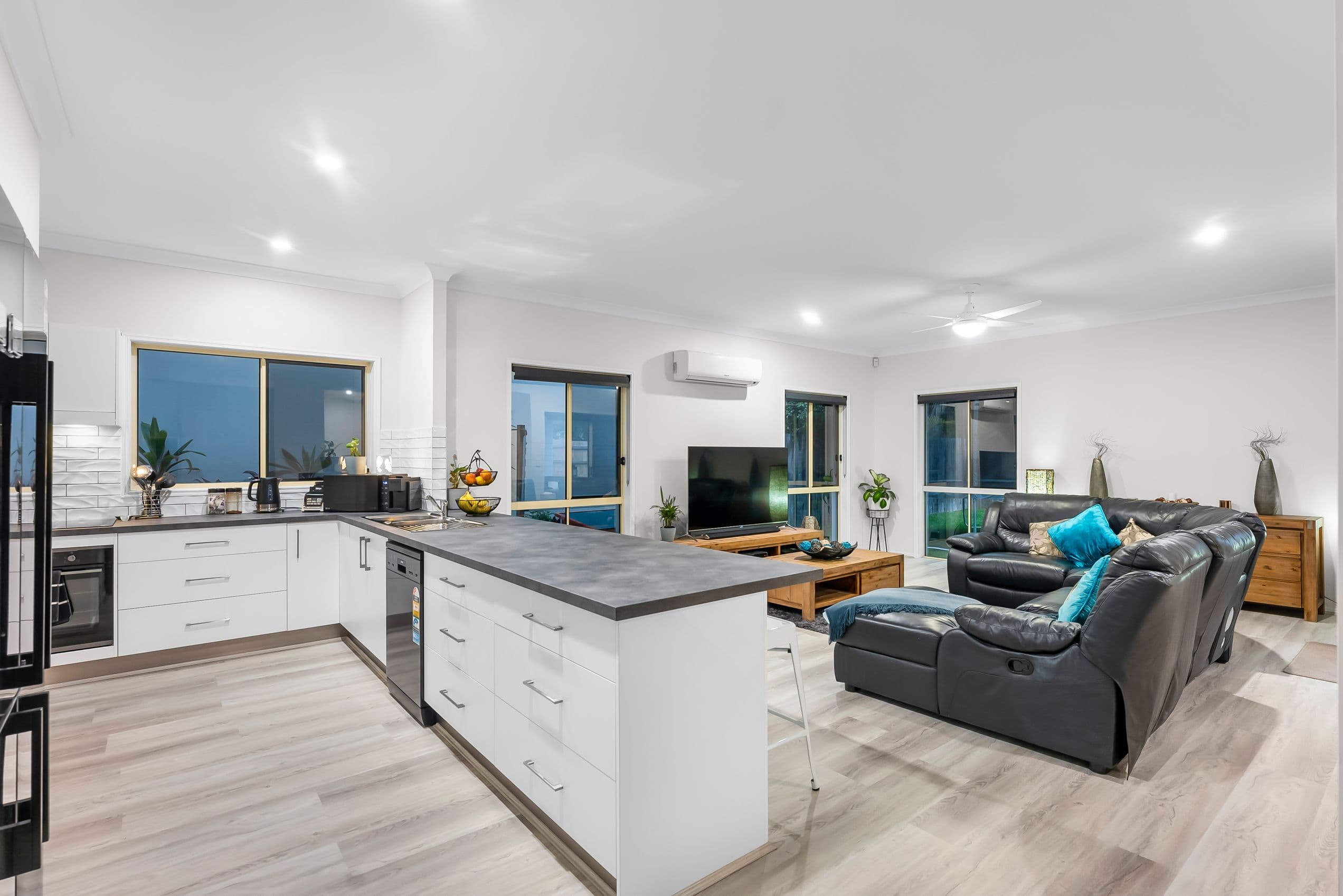 6 Armour Close, North Lakes QLD 4509, North Lakes - Thumbnail 5