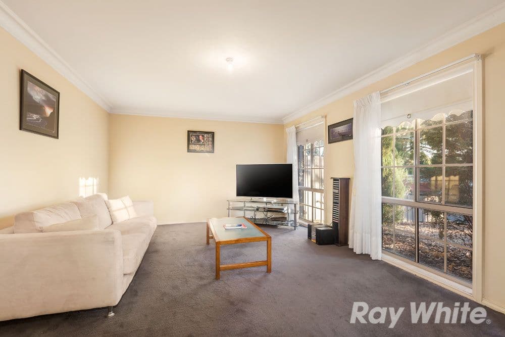 7 Adam Place, Mill Park VIC 3082, Mill Park - Thumbnail 2