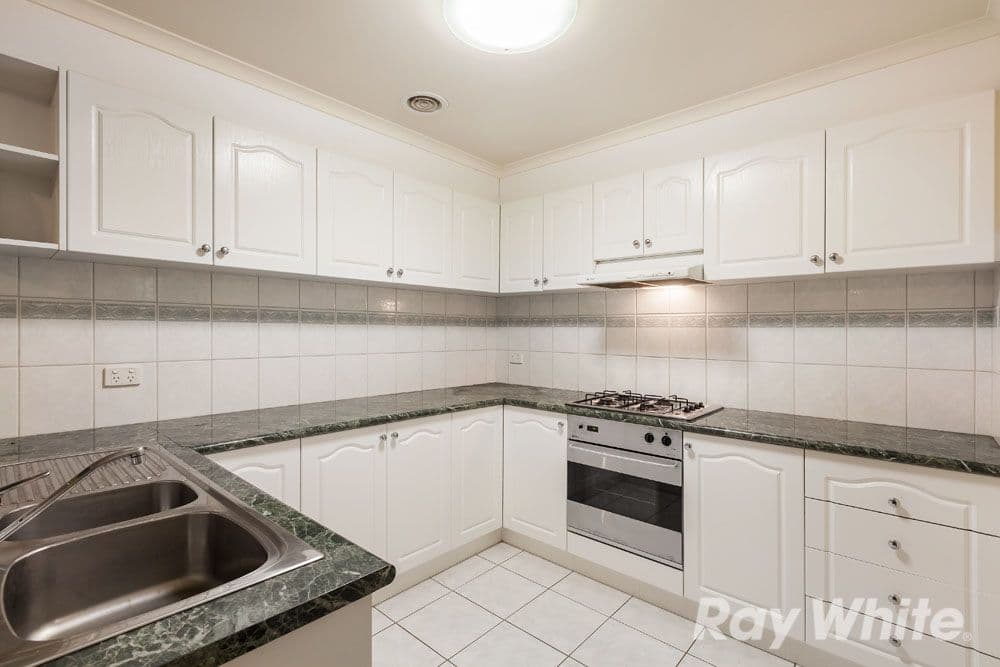 7 Adam Place, Mill Park VIC 3082, Mill Park - Thumbnail 4