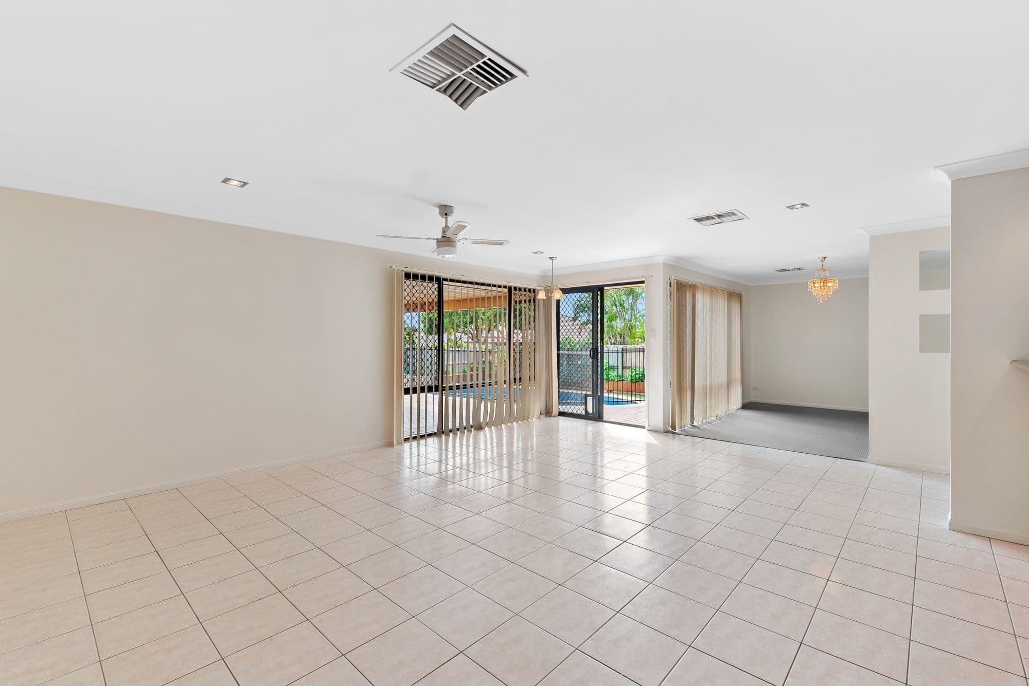21 Whitfield Crescent, North Lakes QLD 4509, North Lakes - Thumbnail 2