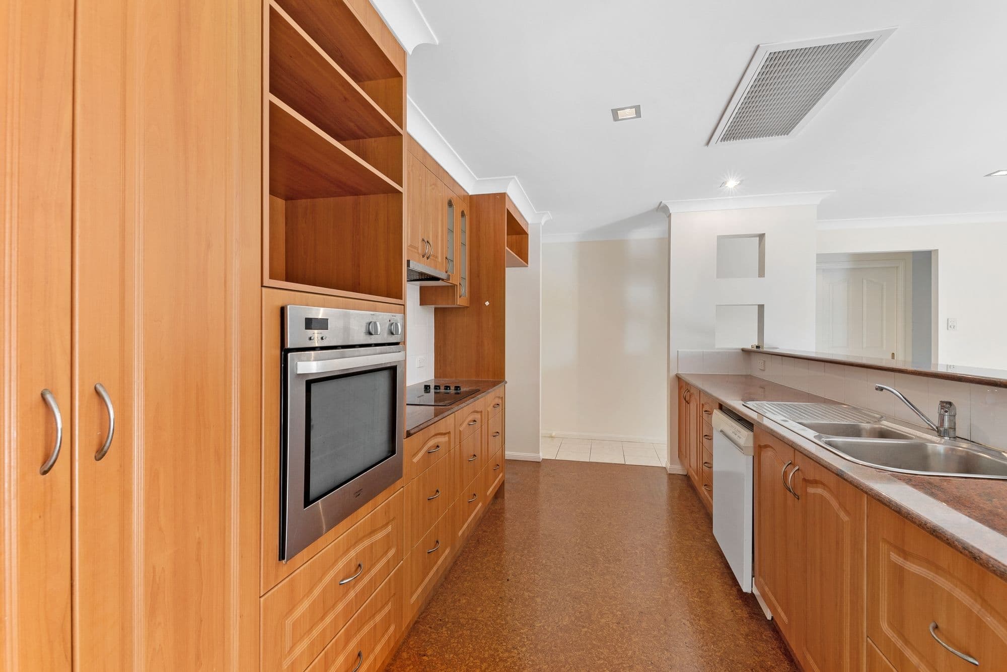 21 Whitfield Crescent, North Lakes QLD 4509, North Lakes - Thumbnail 5
