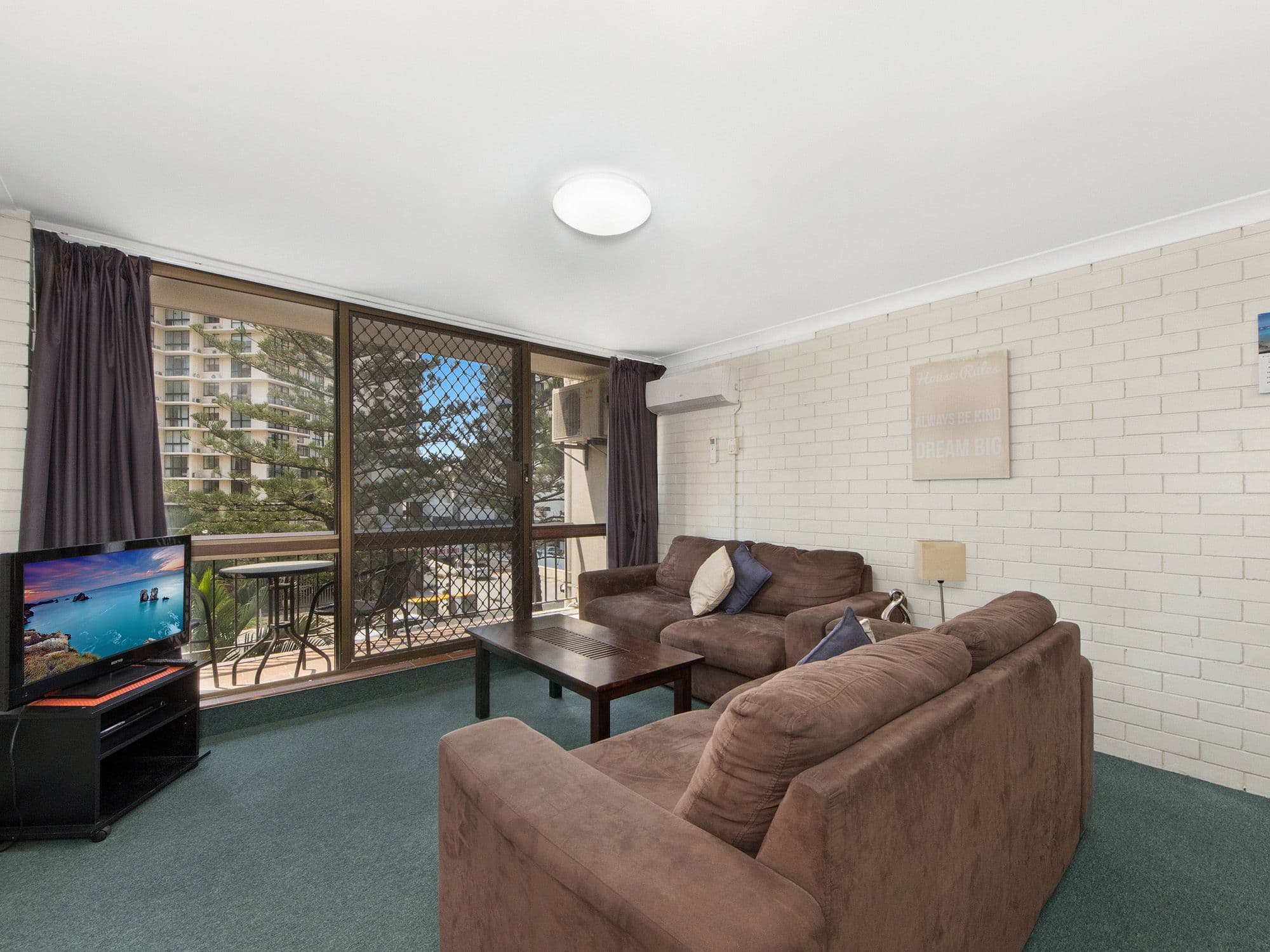 24 Trickett Street, Surfers Paradise QLD 4217, Surfers Paradise - Thumbnail 4