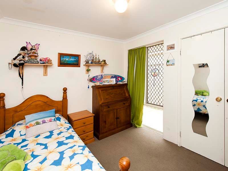 8 Rhyl Close, WARNBRO WA 6169, Warnbro - Thumbnail 4