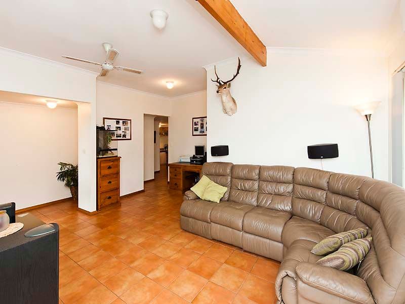8 Rhyl Close, WARNBRO WA 6169, Warnbro - Thumbnail 6