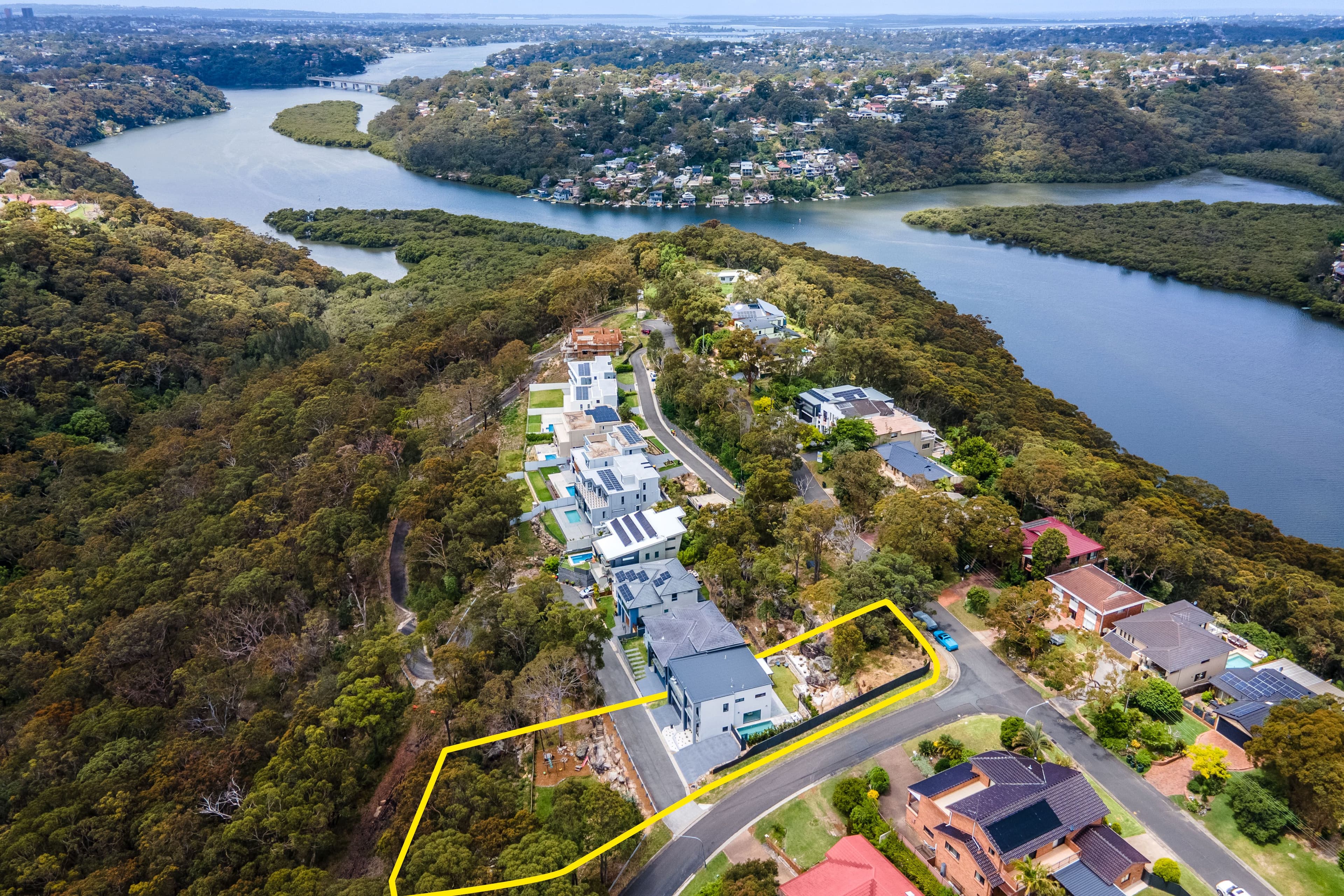 18 Sproule Road, Illawong NSW 2234, Illawong - Image 1